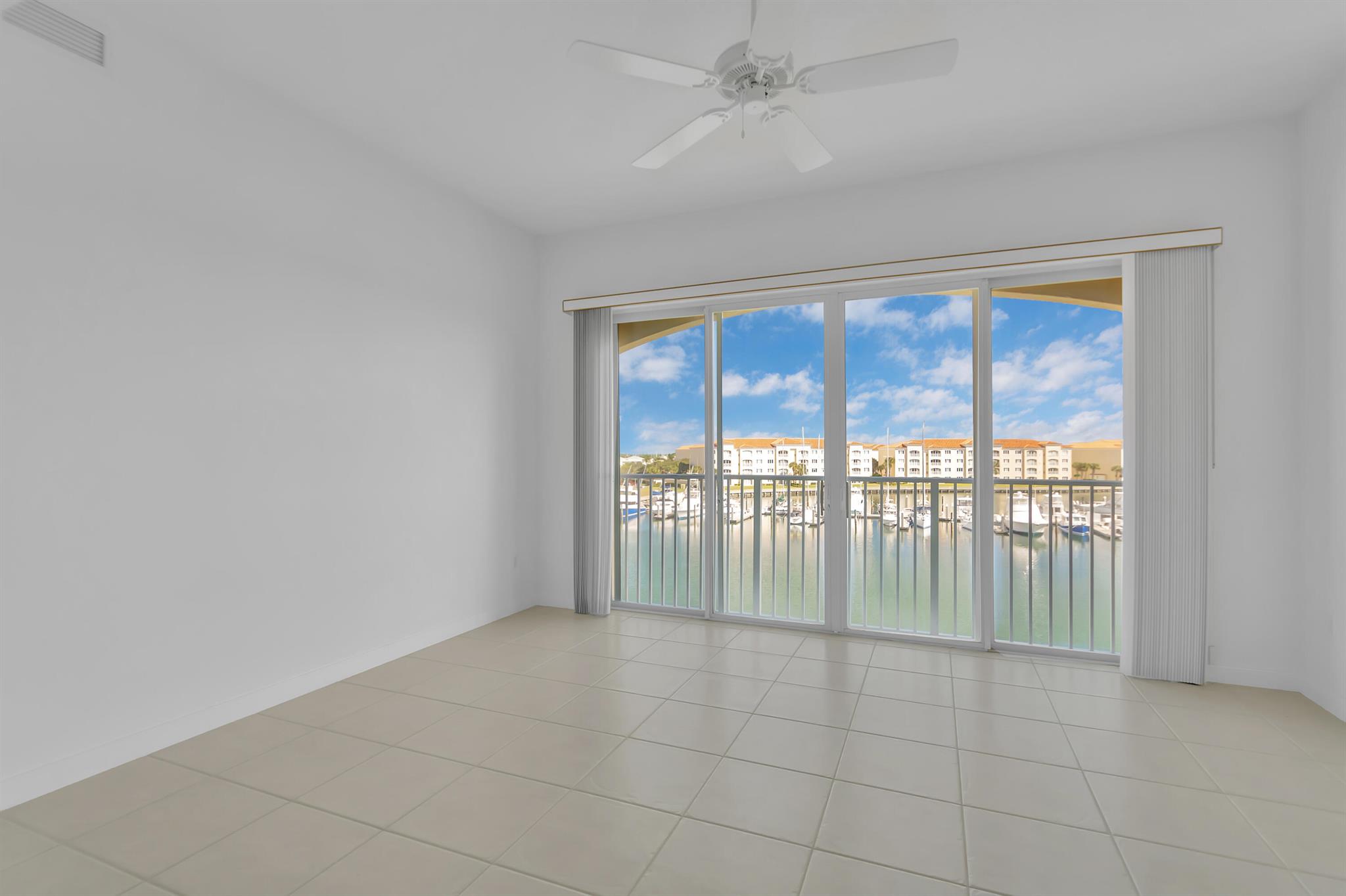 12 Harbour Isles Dr Ph1