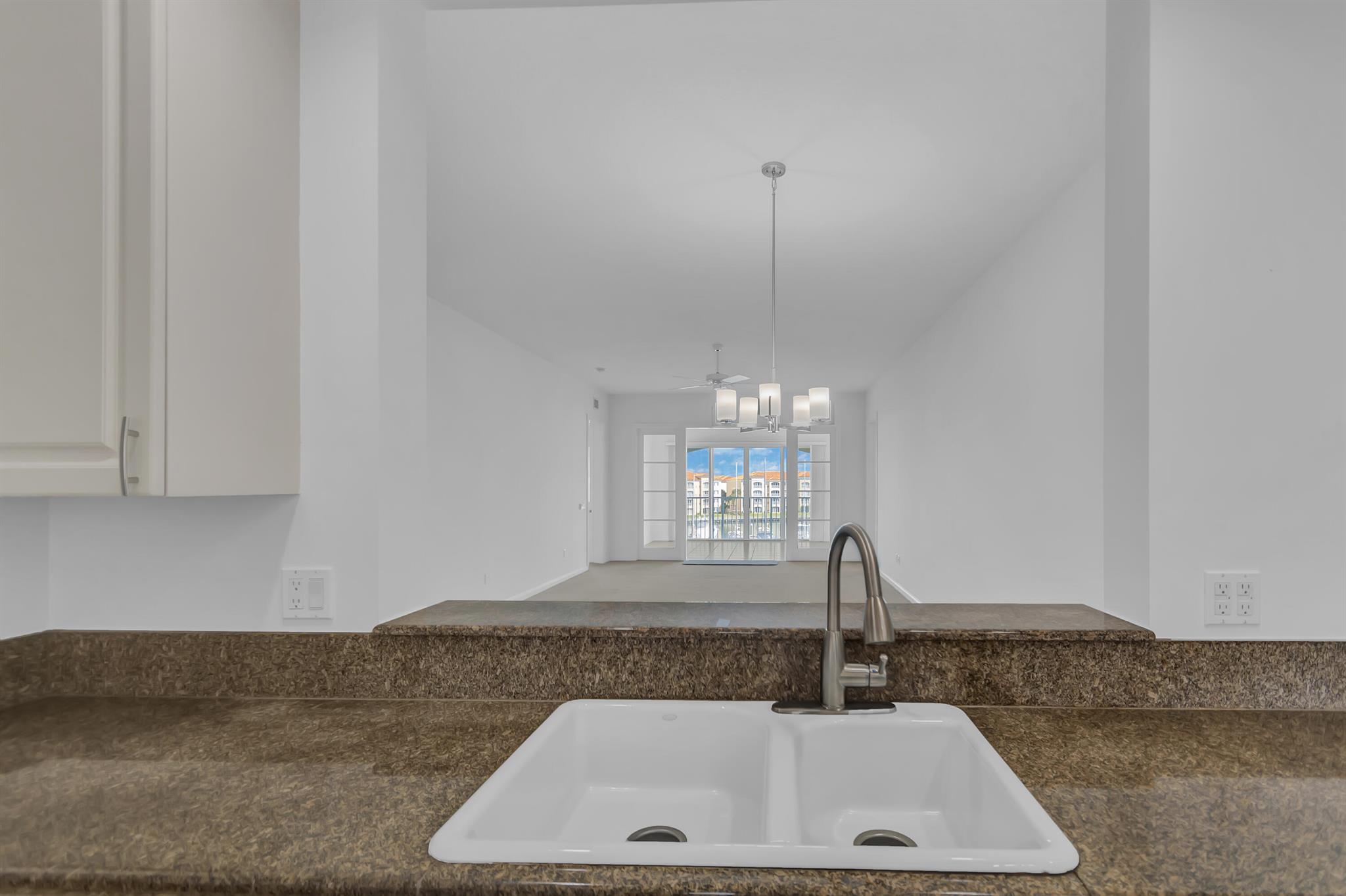 12 Harbour Isles Dr Ph1