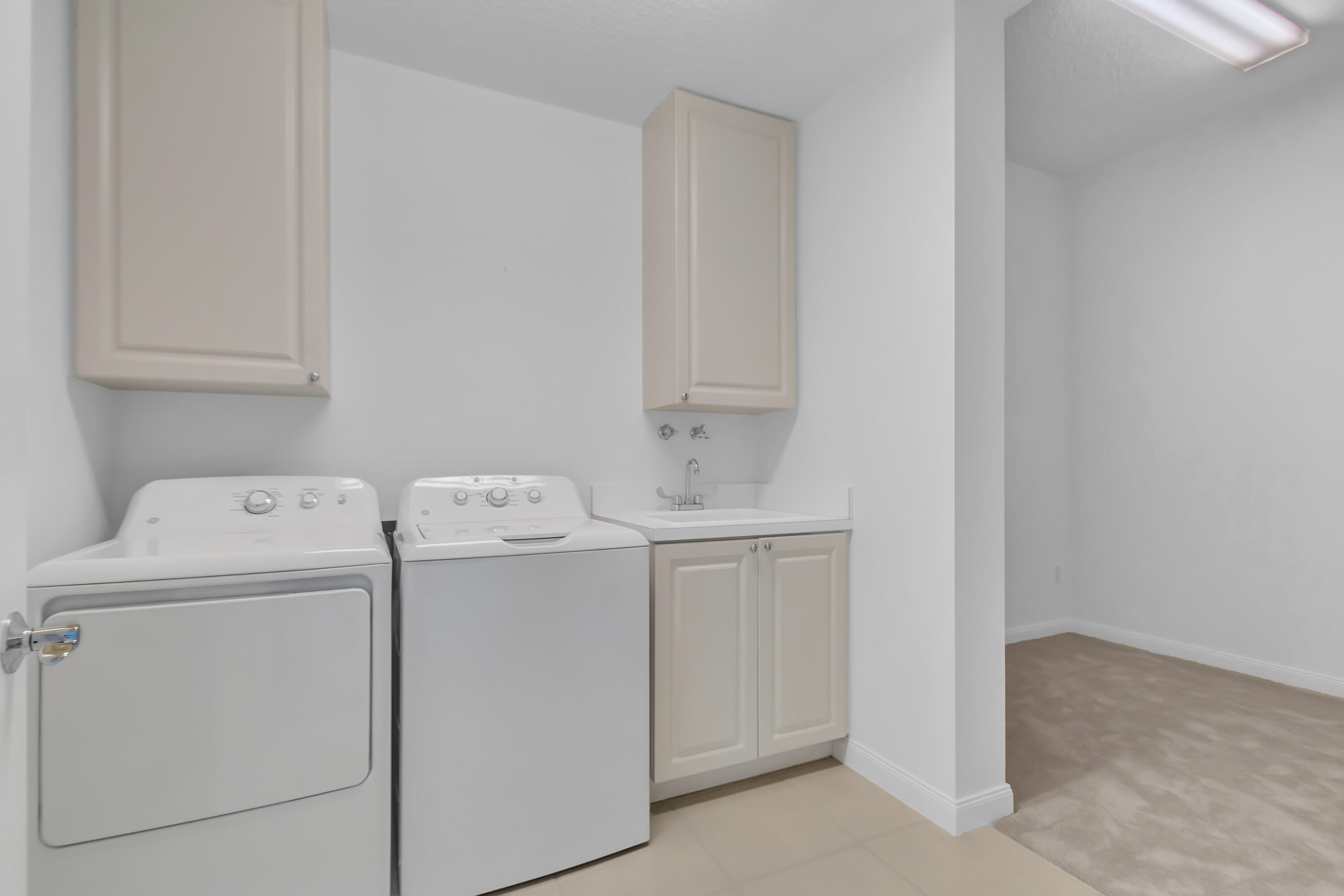 12 Harbour Isles Dr Ph1