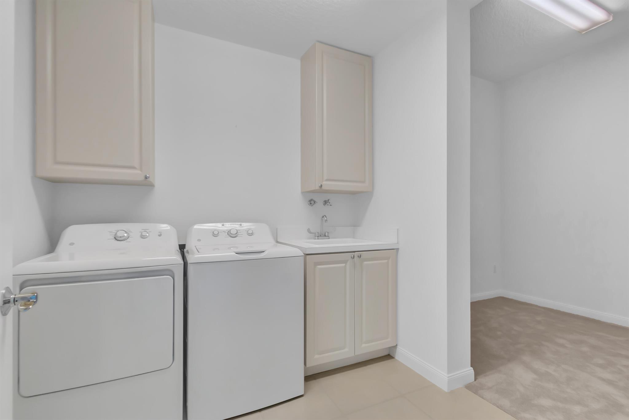 12 Harbour Isles Dr Ph1