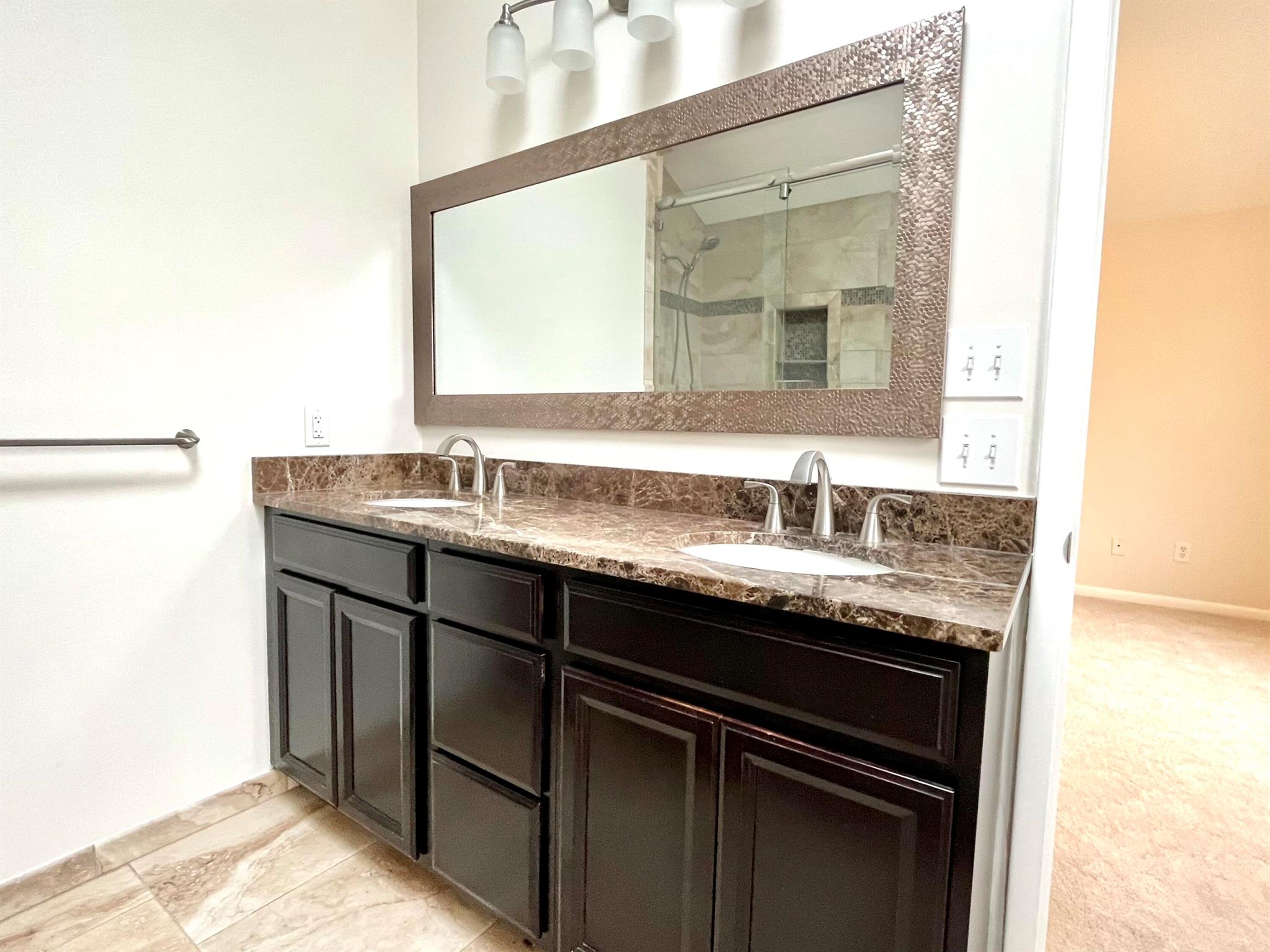 1441 W 56th Sq Square W
