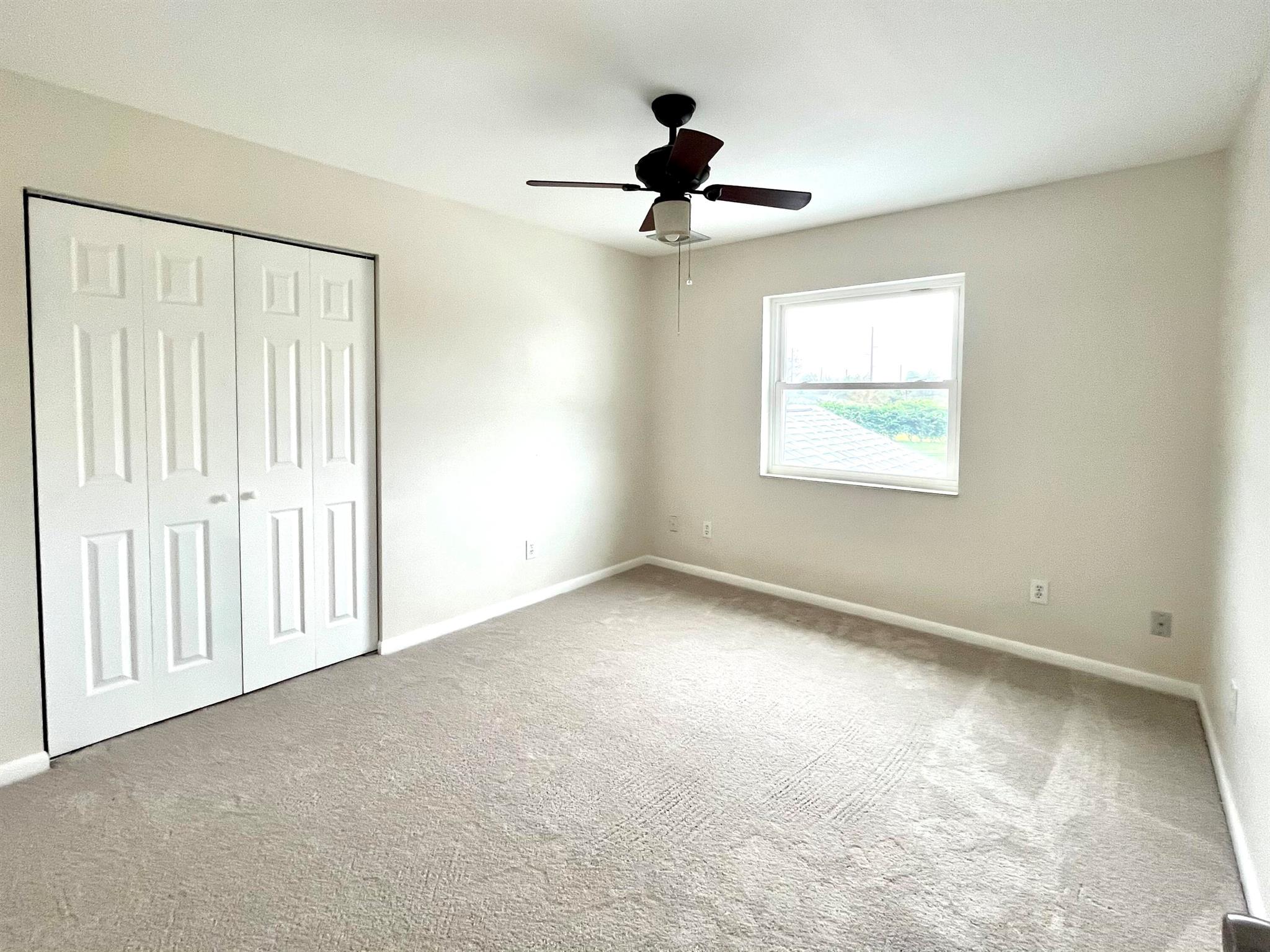 1441 W 56th Sq Square W