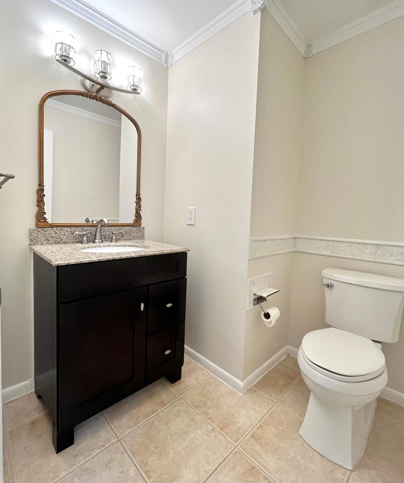 1441 W 56th Sq Square W