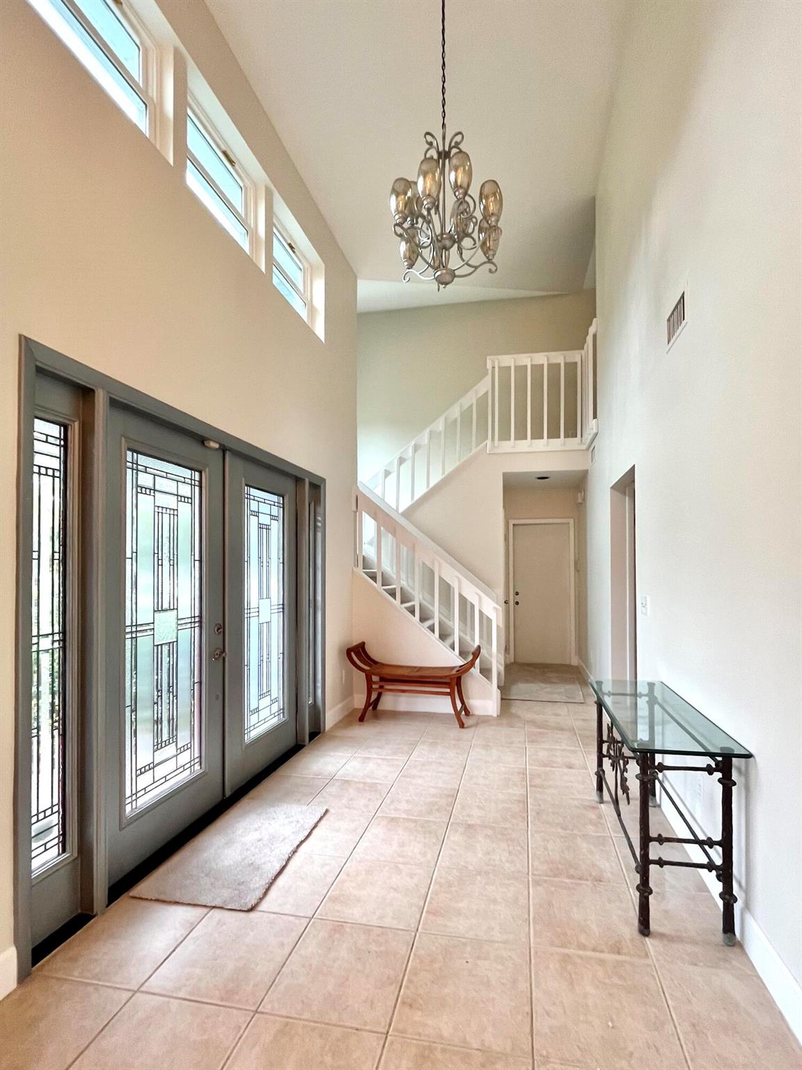 1441 W 56th Sq Square W