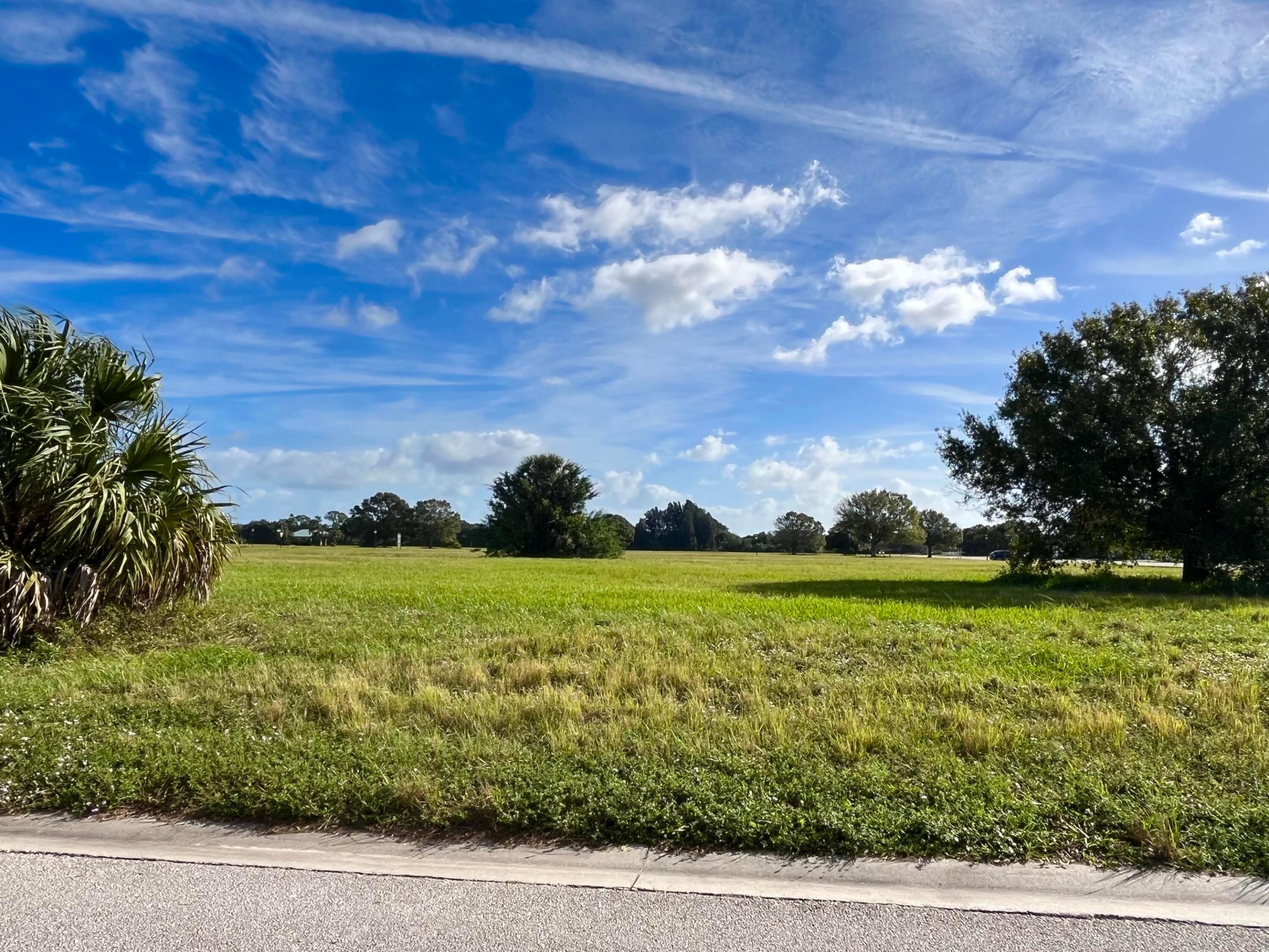 1612 W Pointe West Way W