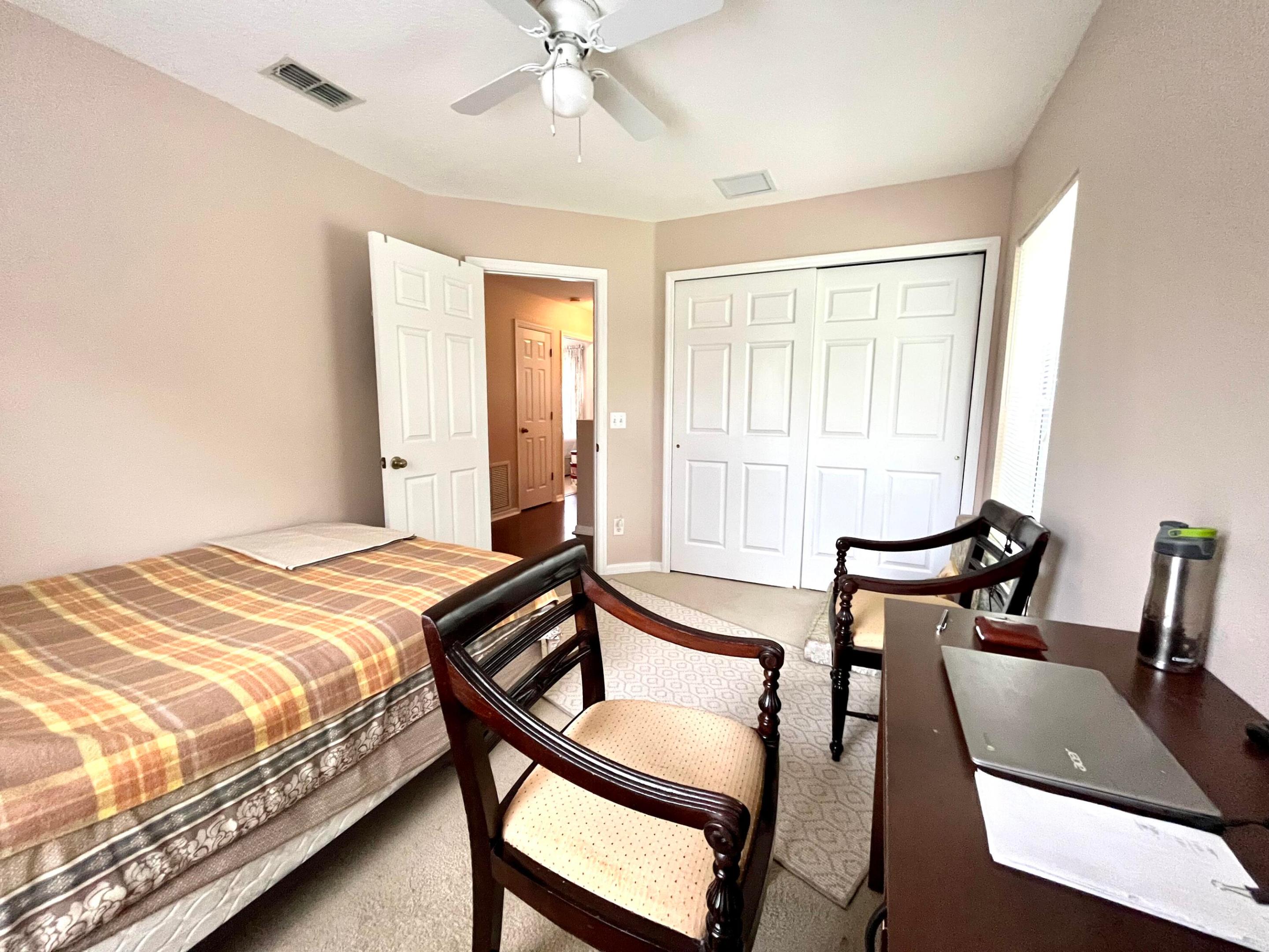 1612 W Pointe West Way W