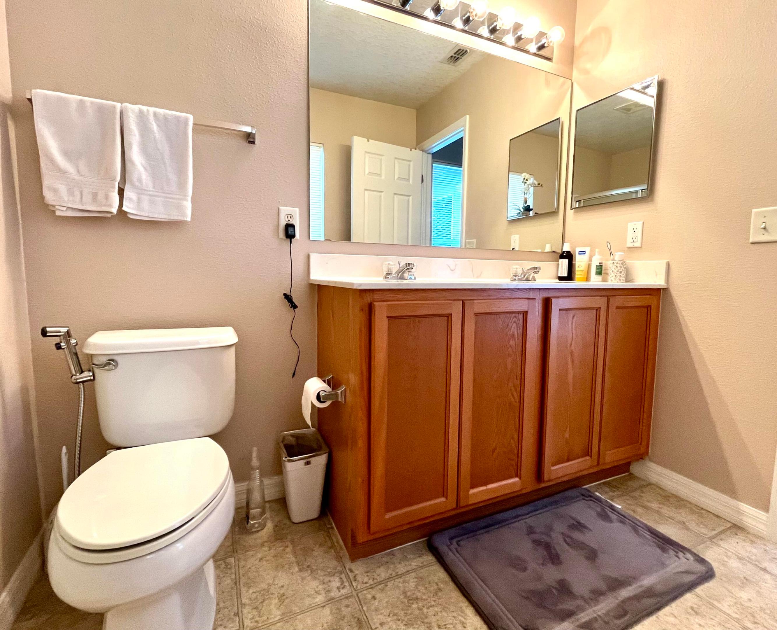 1612 W Pointe West Way W