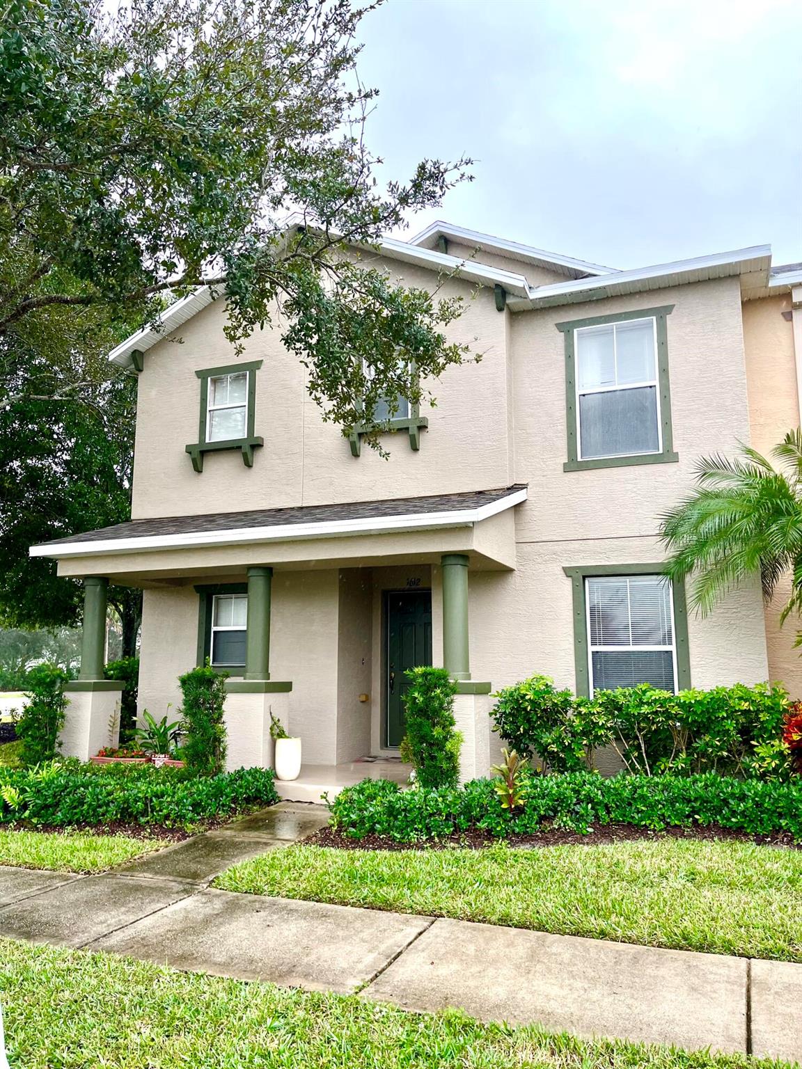 1612 W Pointe West Way W