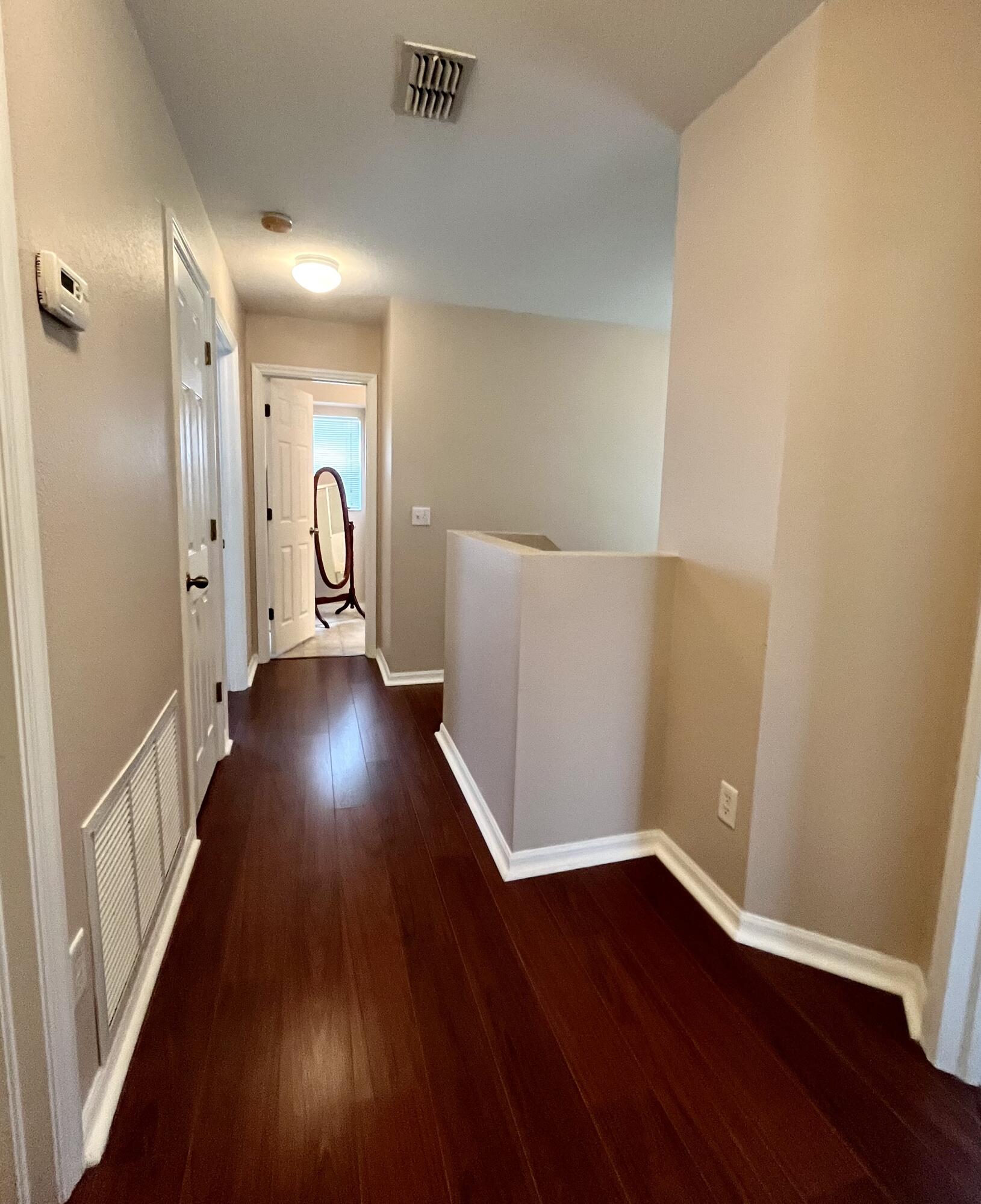 1612 W Pointe West Way W