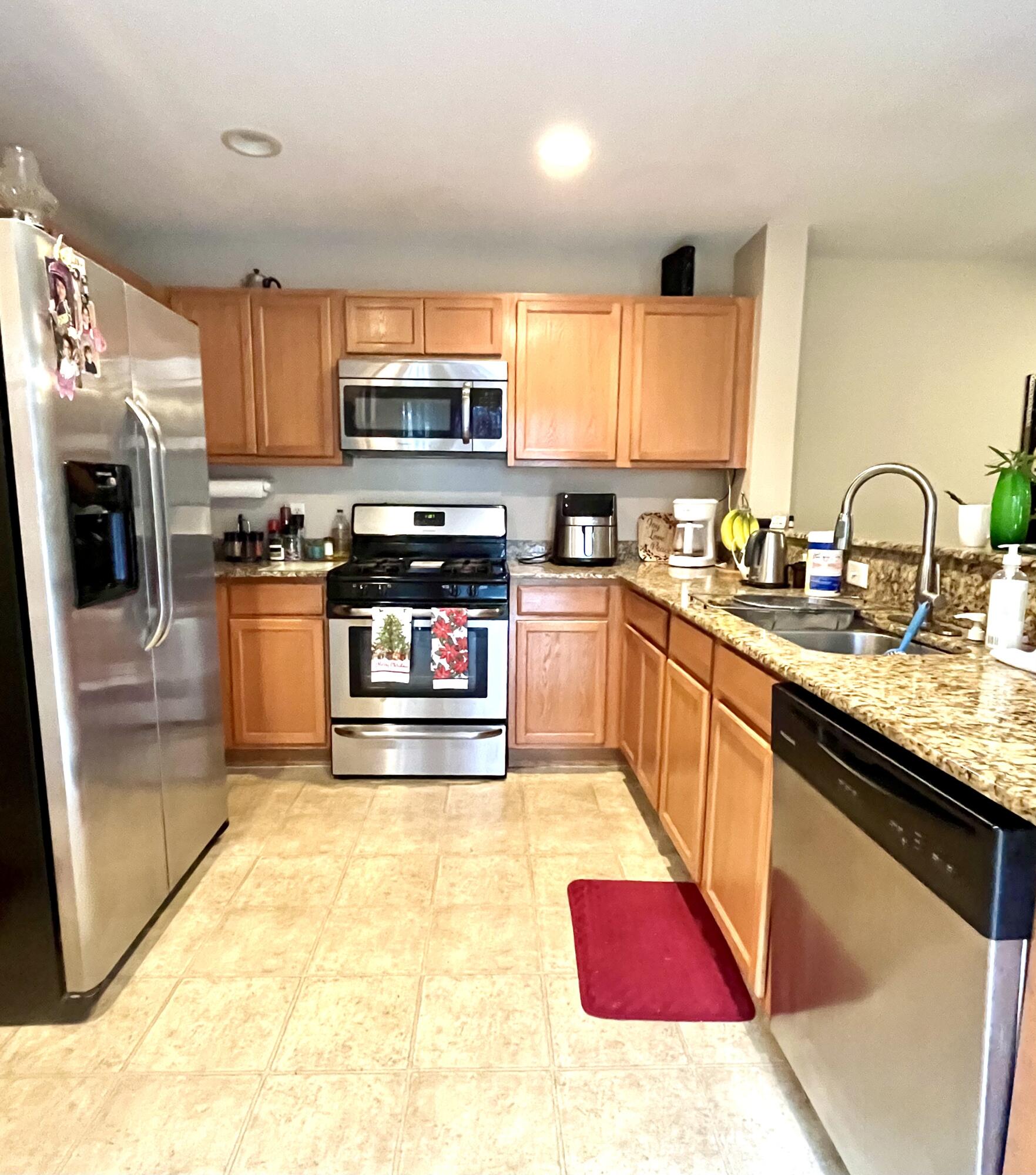 1612 W Pointe West Way W