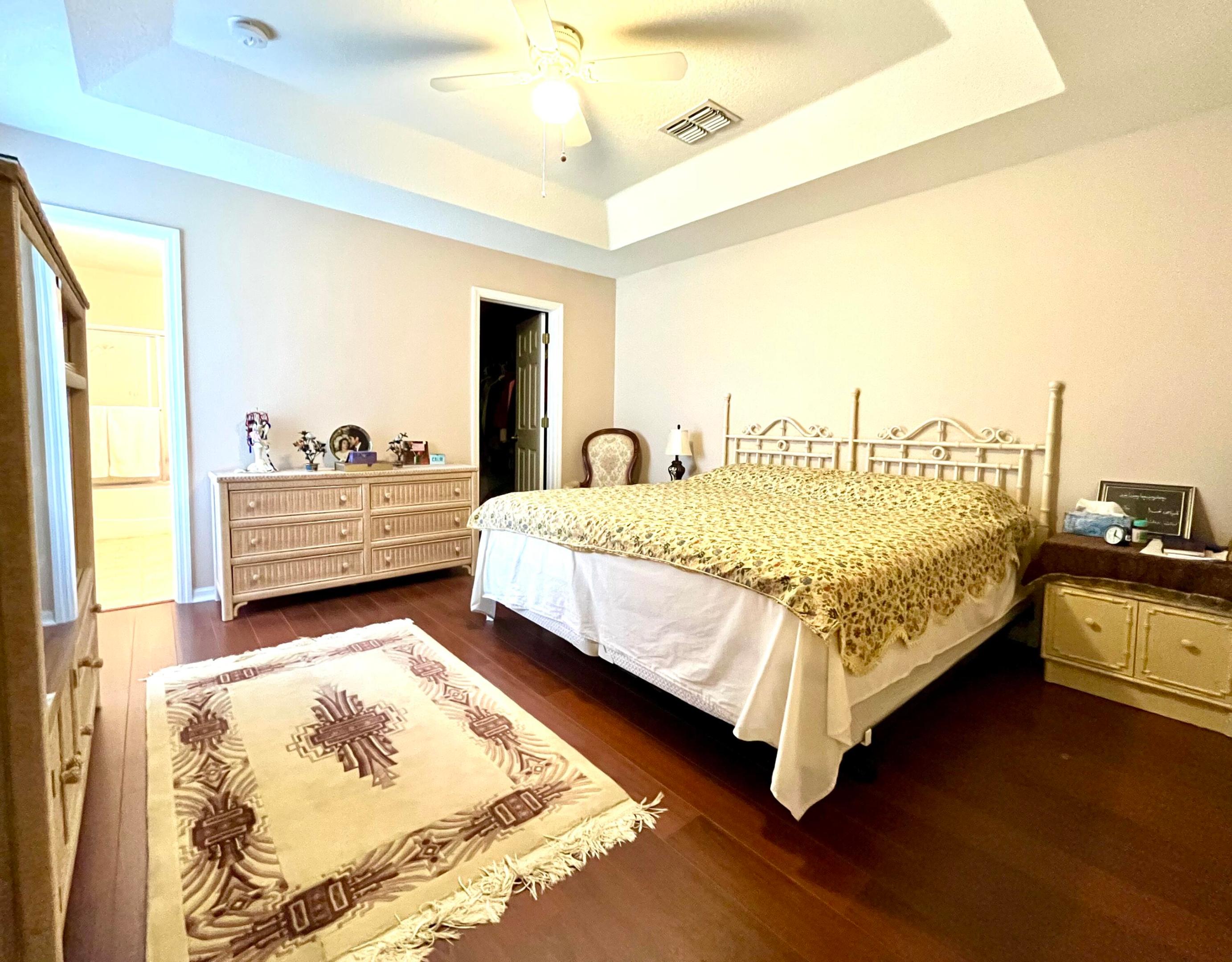 1612 W Pointe West Way W