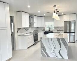 1015 48th Terrace