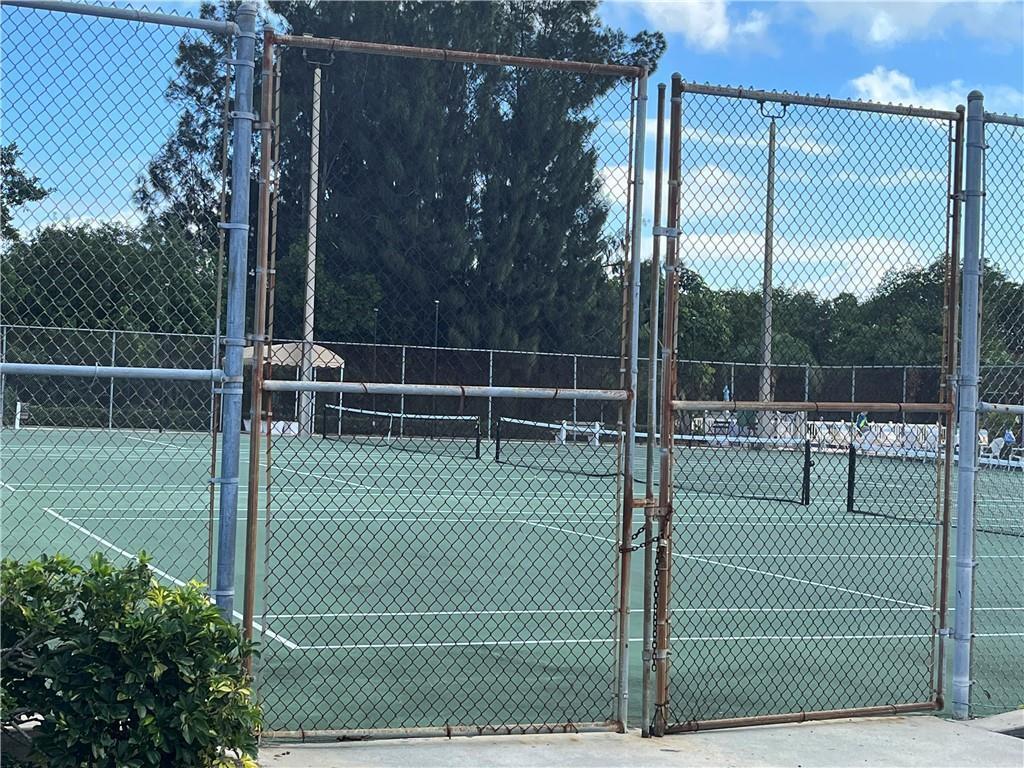 58 Woodland Drive 206