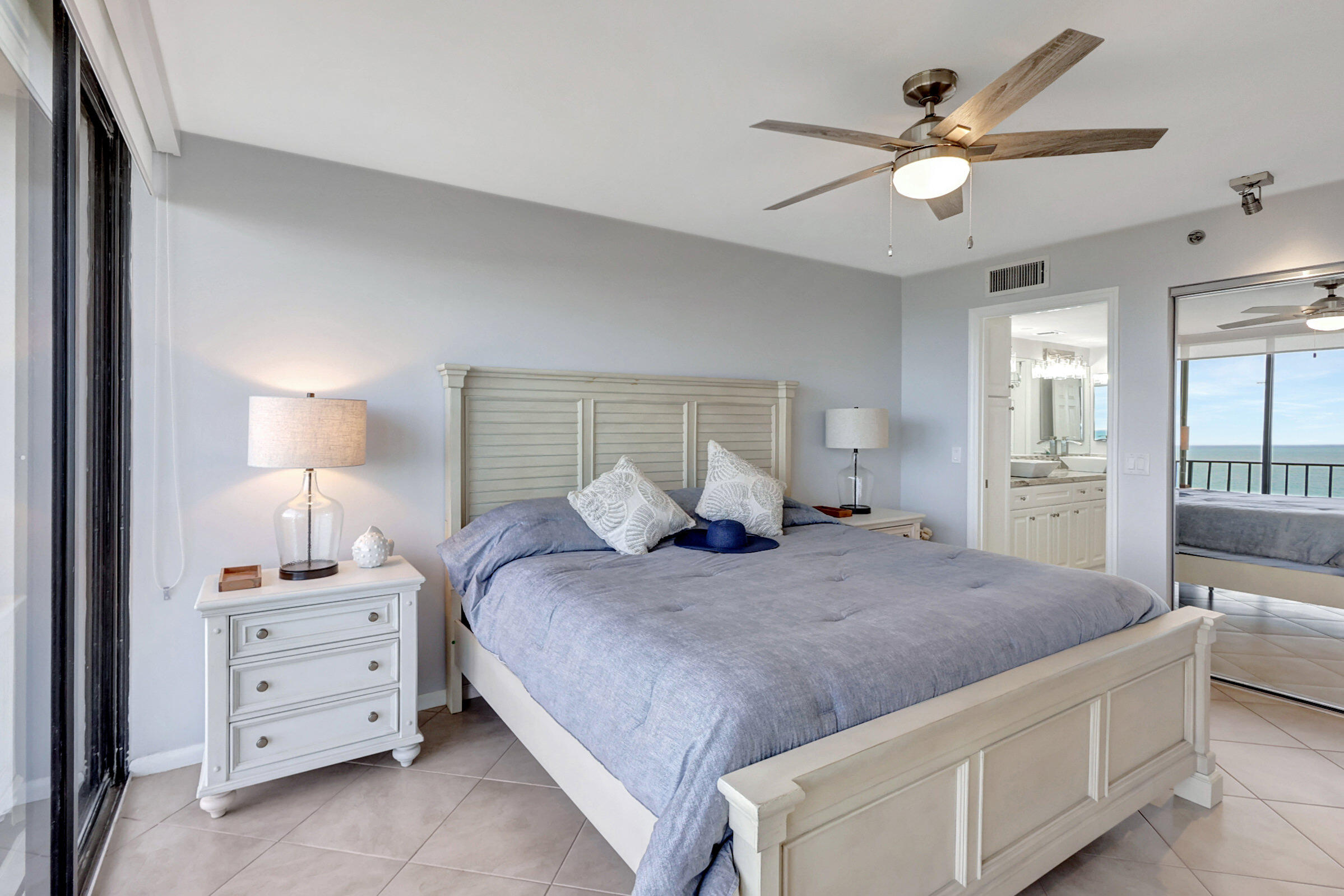 5055 North Highway A1a 705