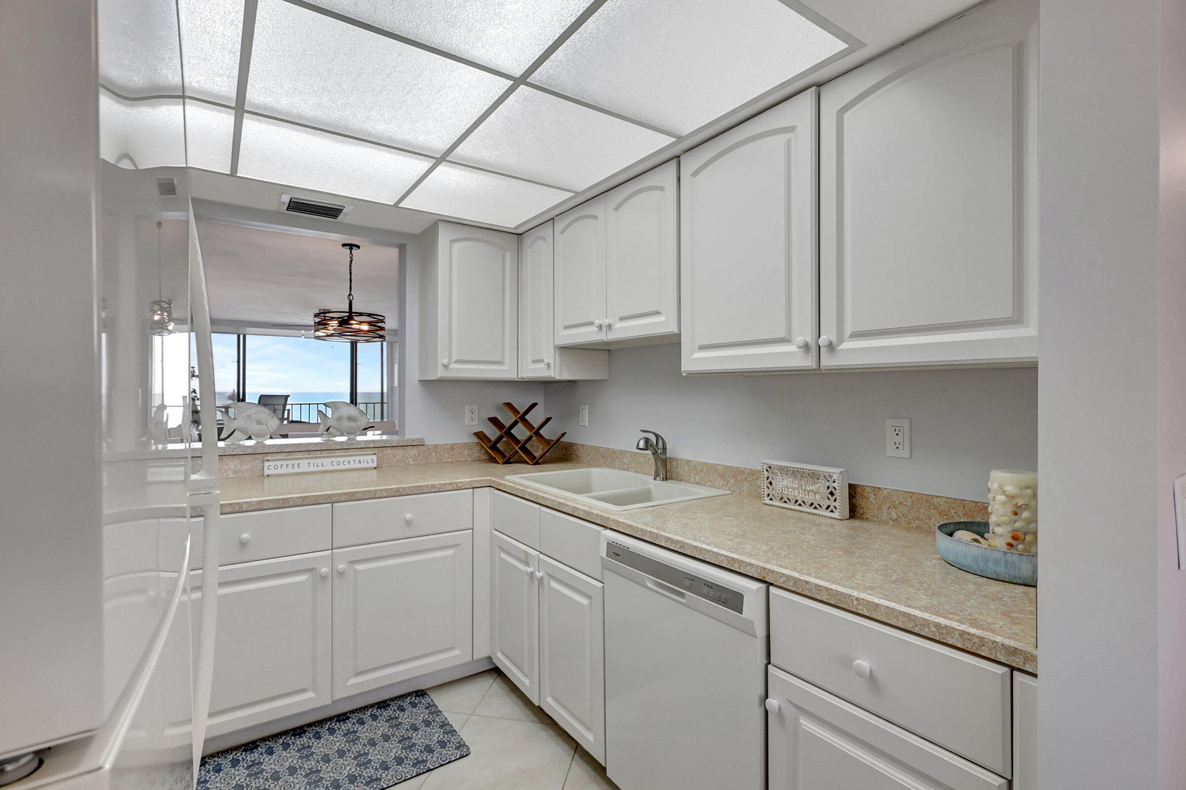 5055 North Highway A1a 705