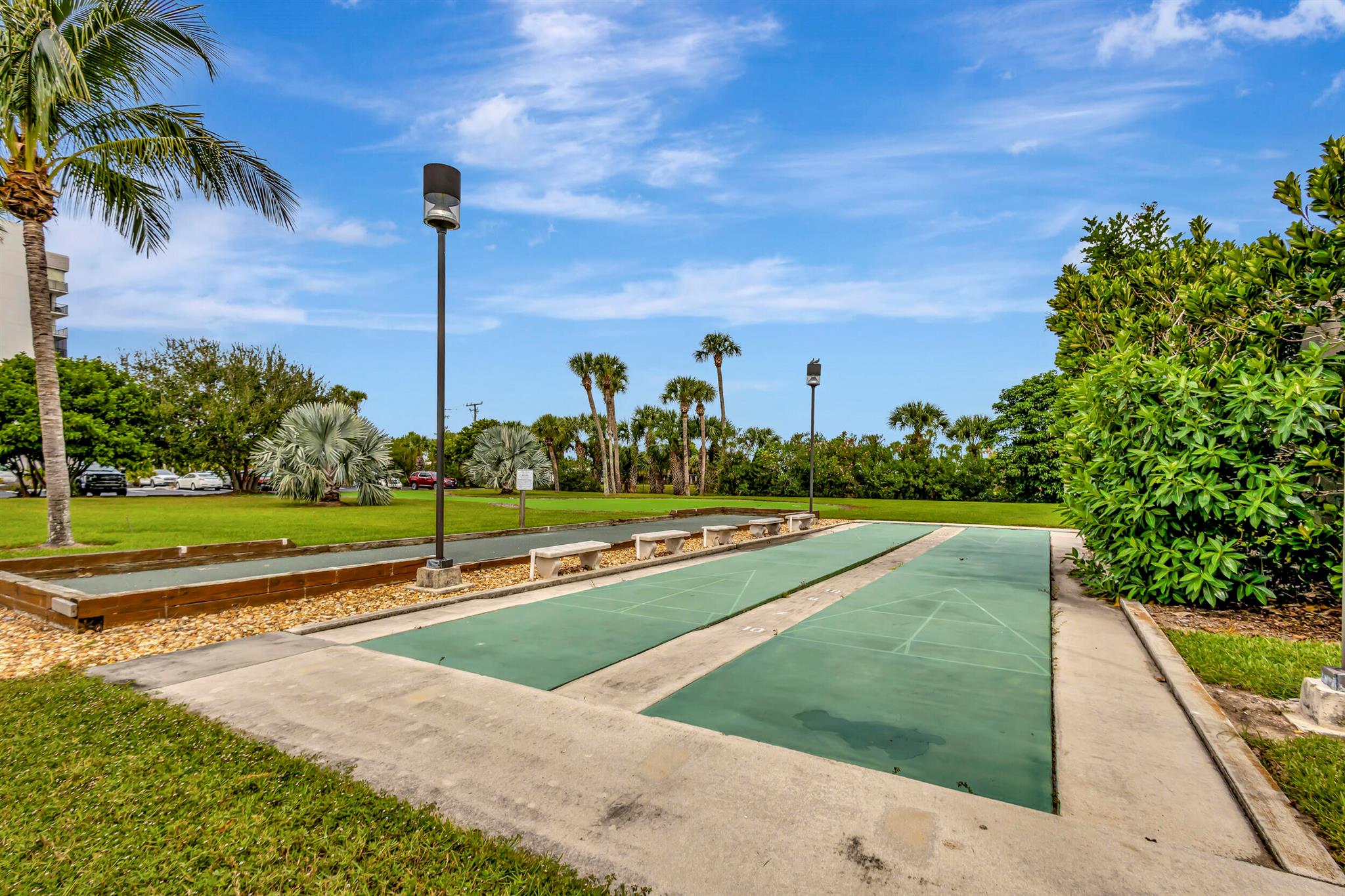 5055 North Highway A1a 705