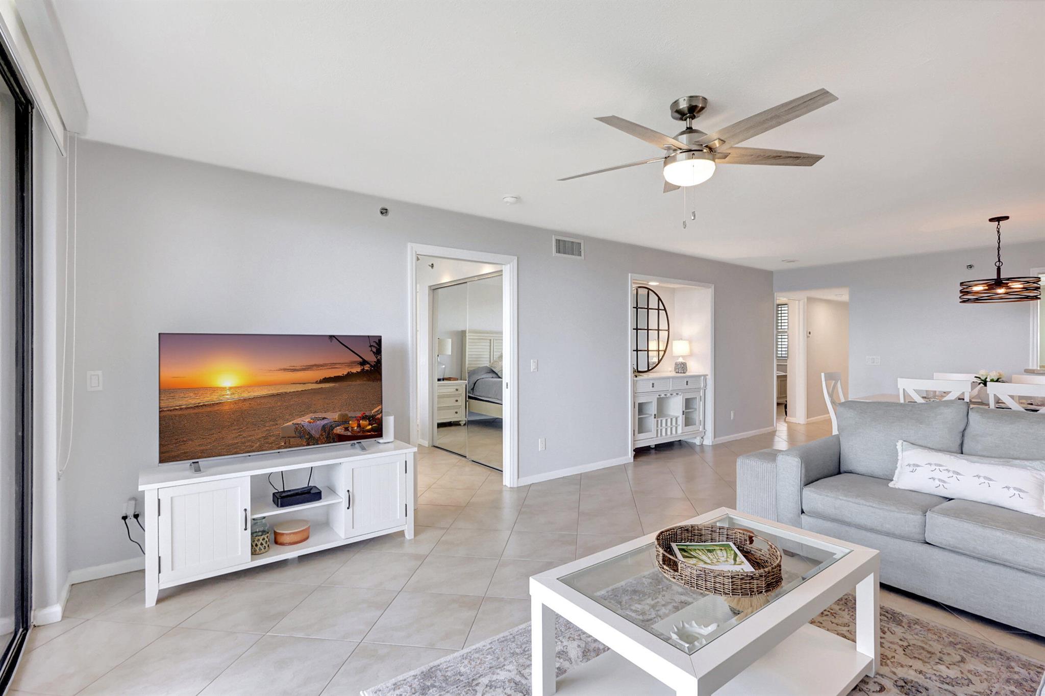 5055 North Highway A1a 705