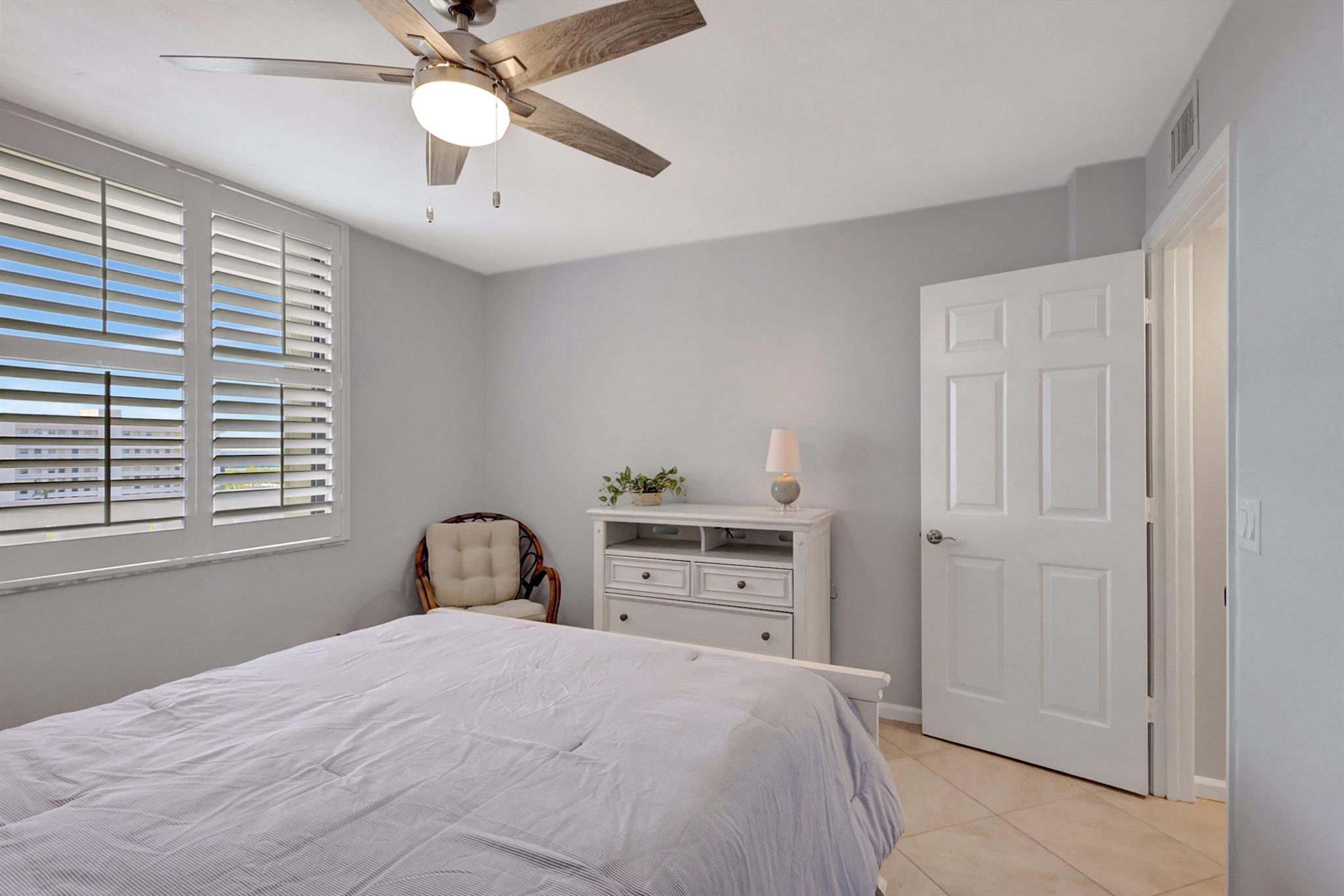 5055 North Highway A1a 705