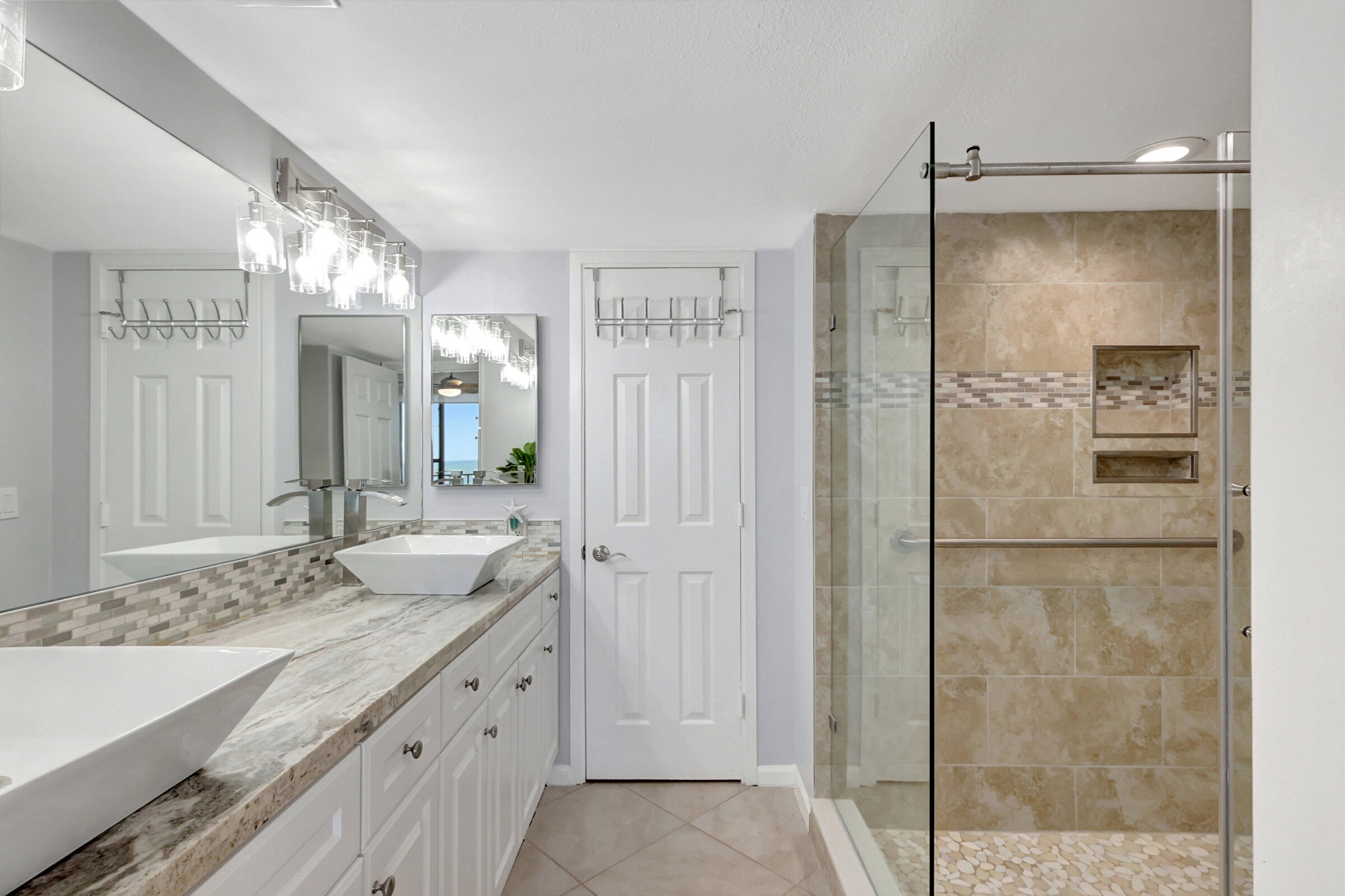 5055 North Highway A1a 705