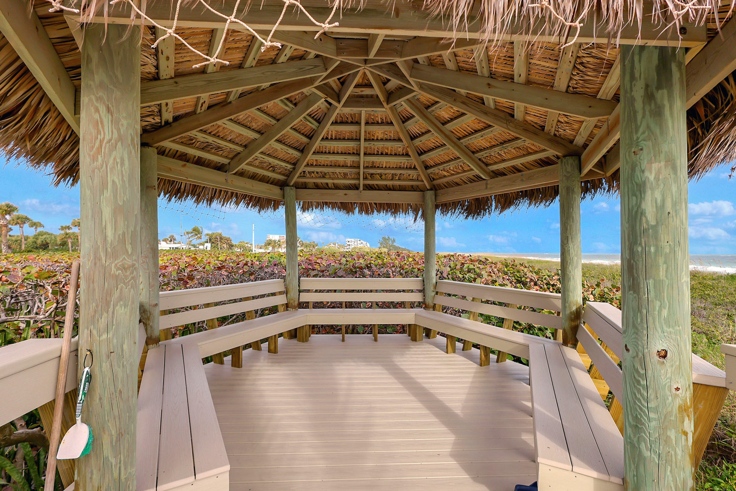 5055 North Highway A1a 705