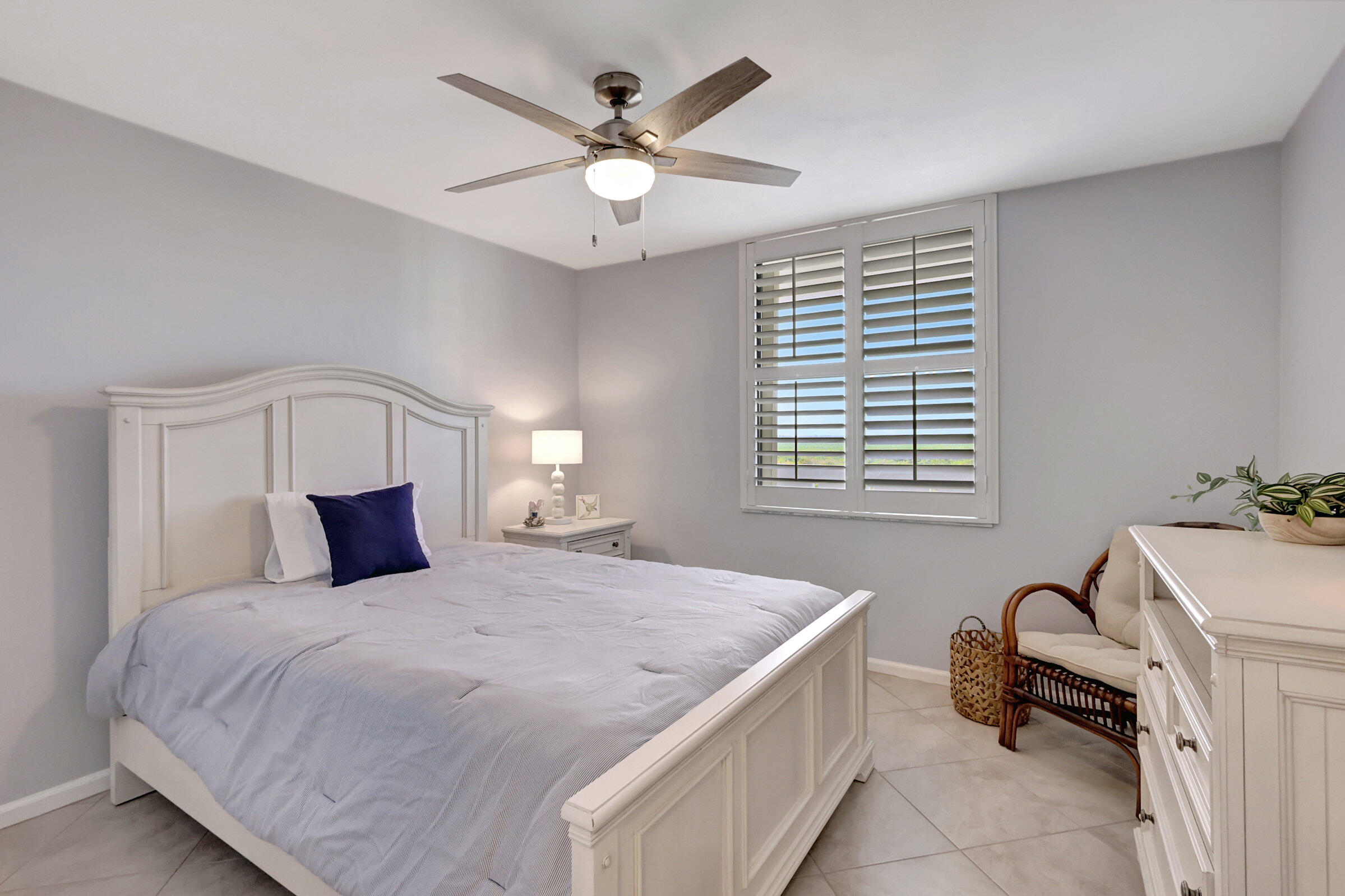 5055 North Highway A1a 705