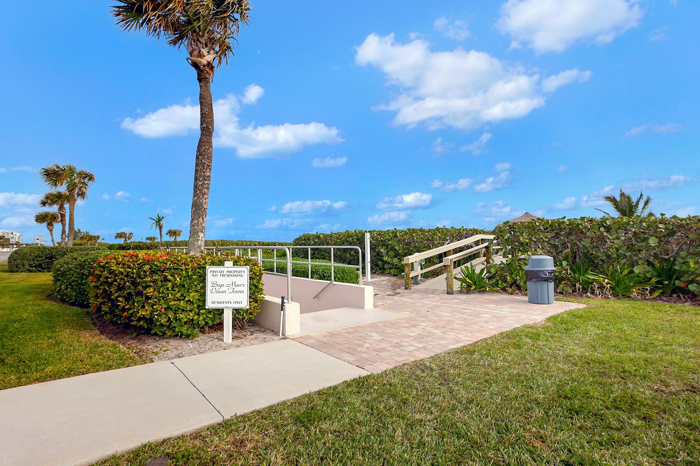 5055 North Highway A1a 705