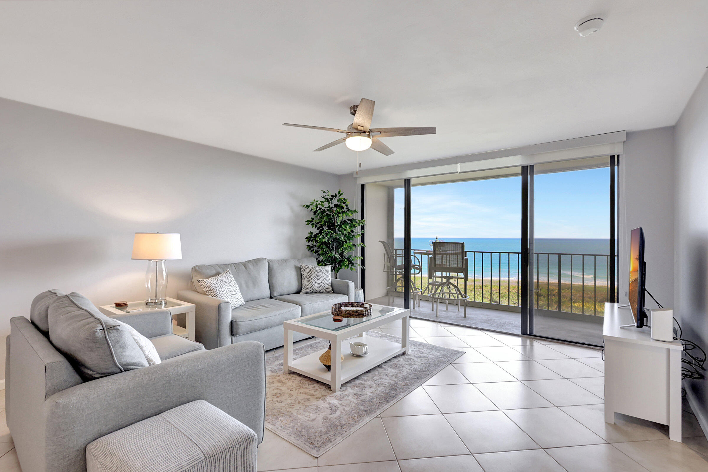 5055 North Highway A1a 705