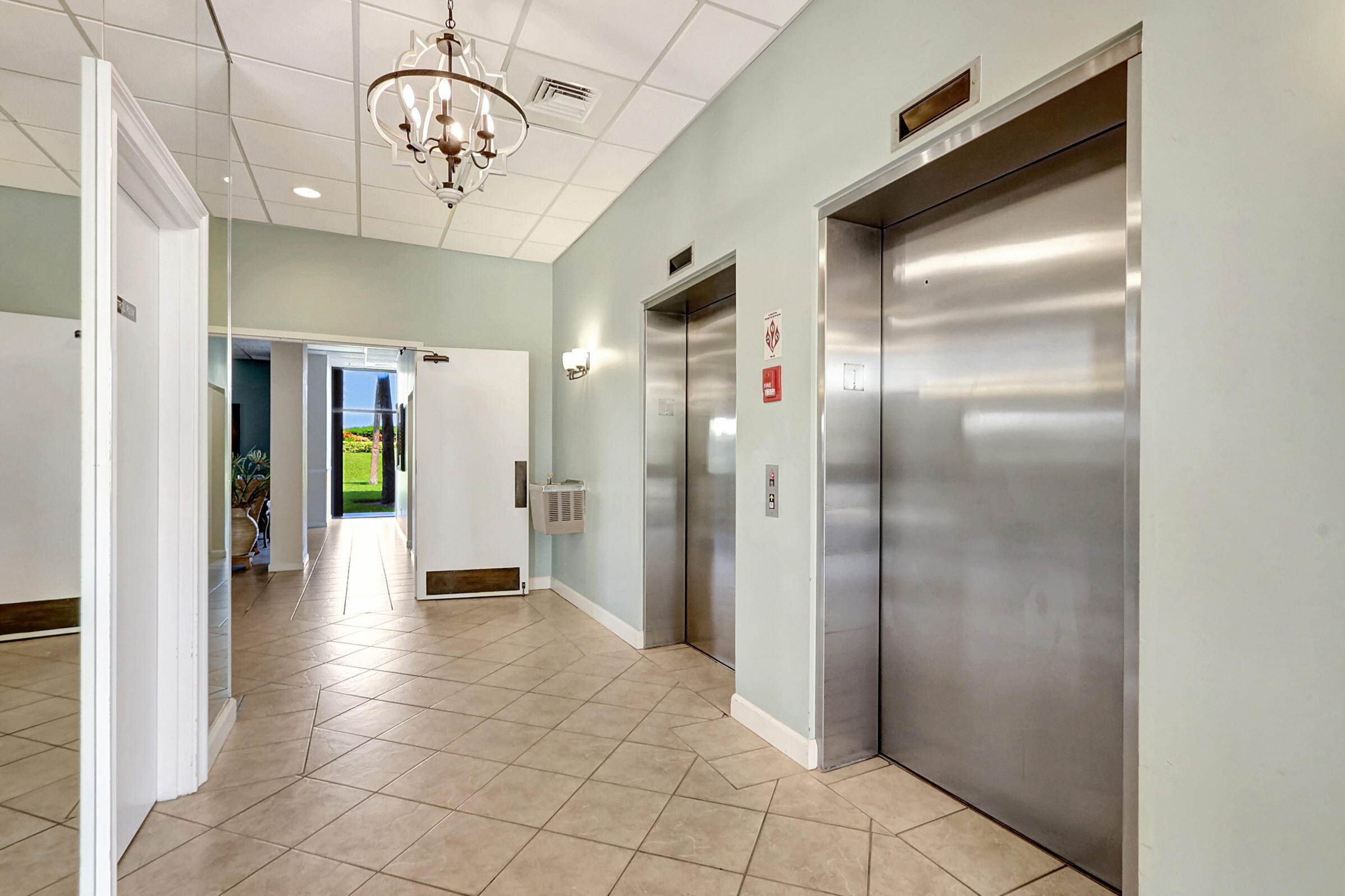 5055 North Highway A1a 705
