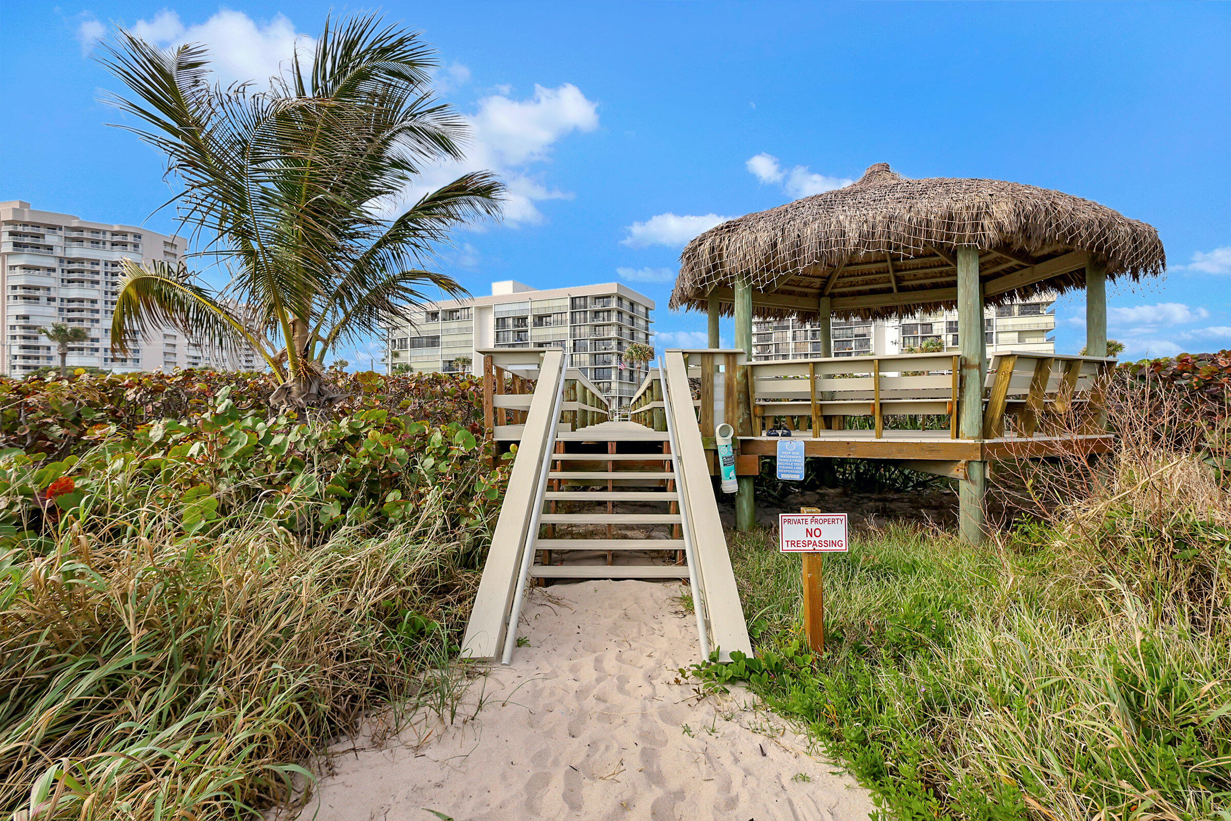 5055 North Highway A1a 705
