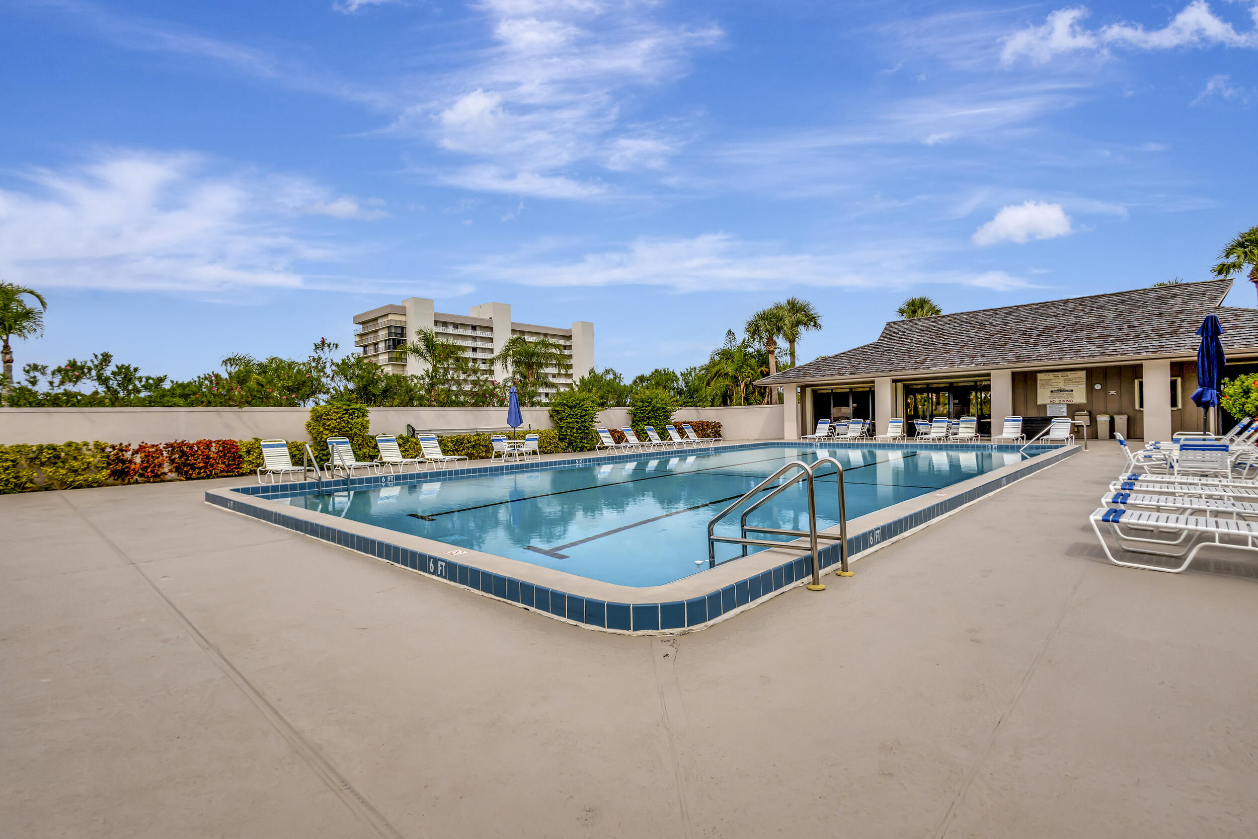 5055 North Highway A1a 705