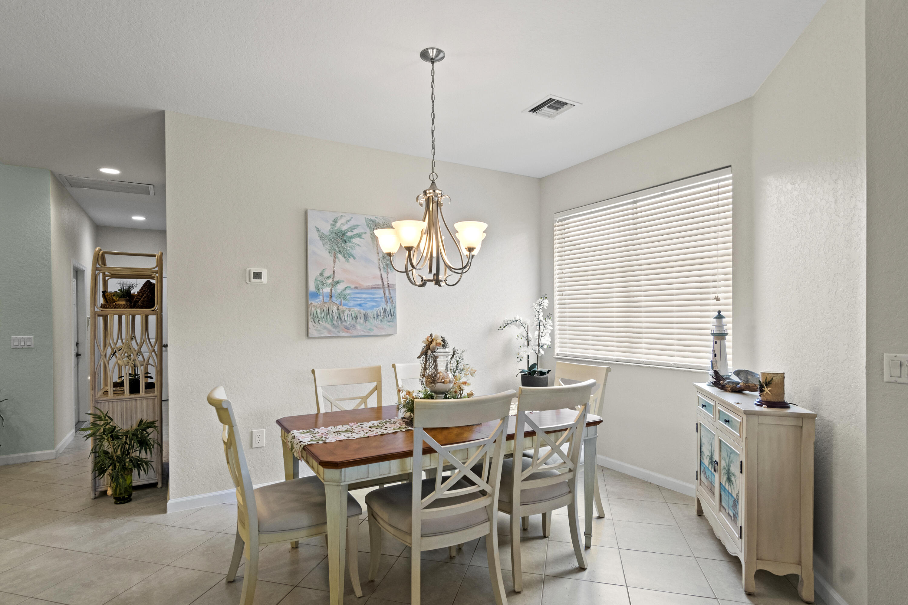 2542 Stockbridge Square SW