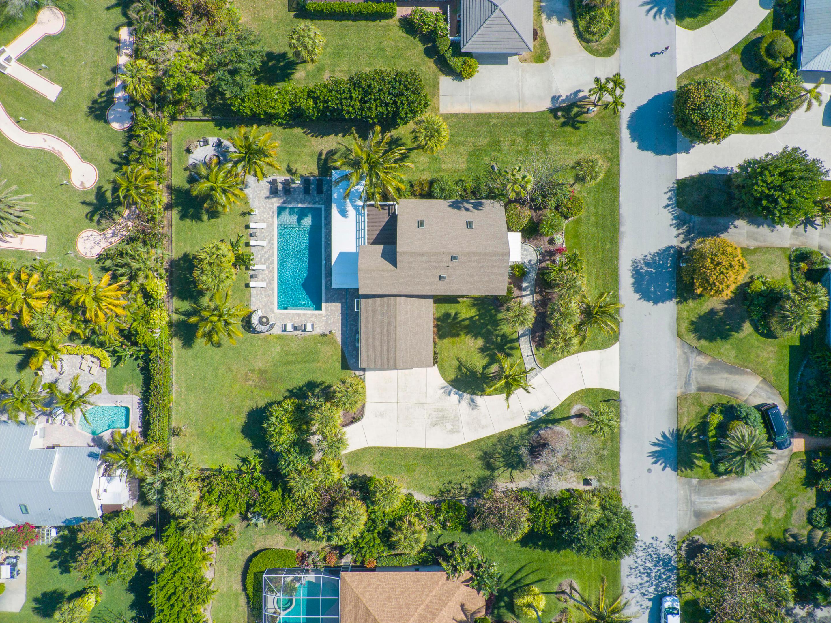 2180 Captains Walk