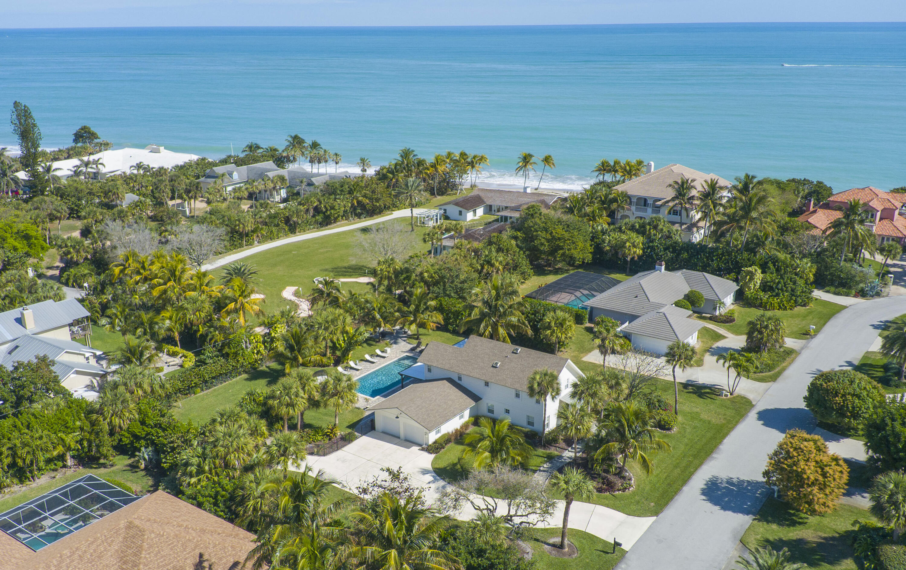 2180 Captains Walk