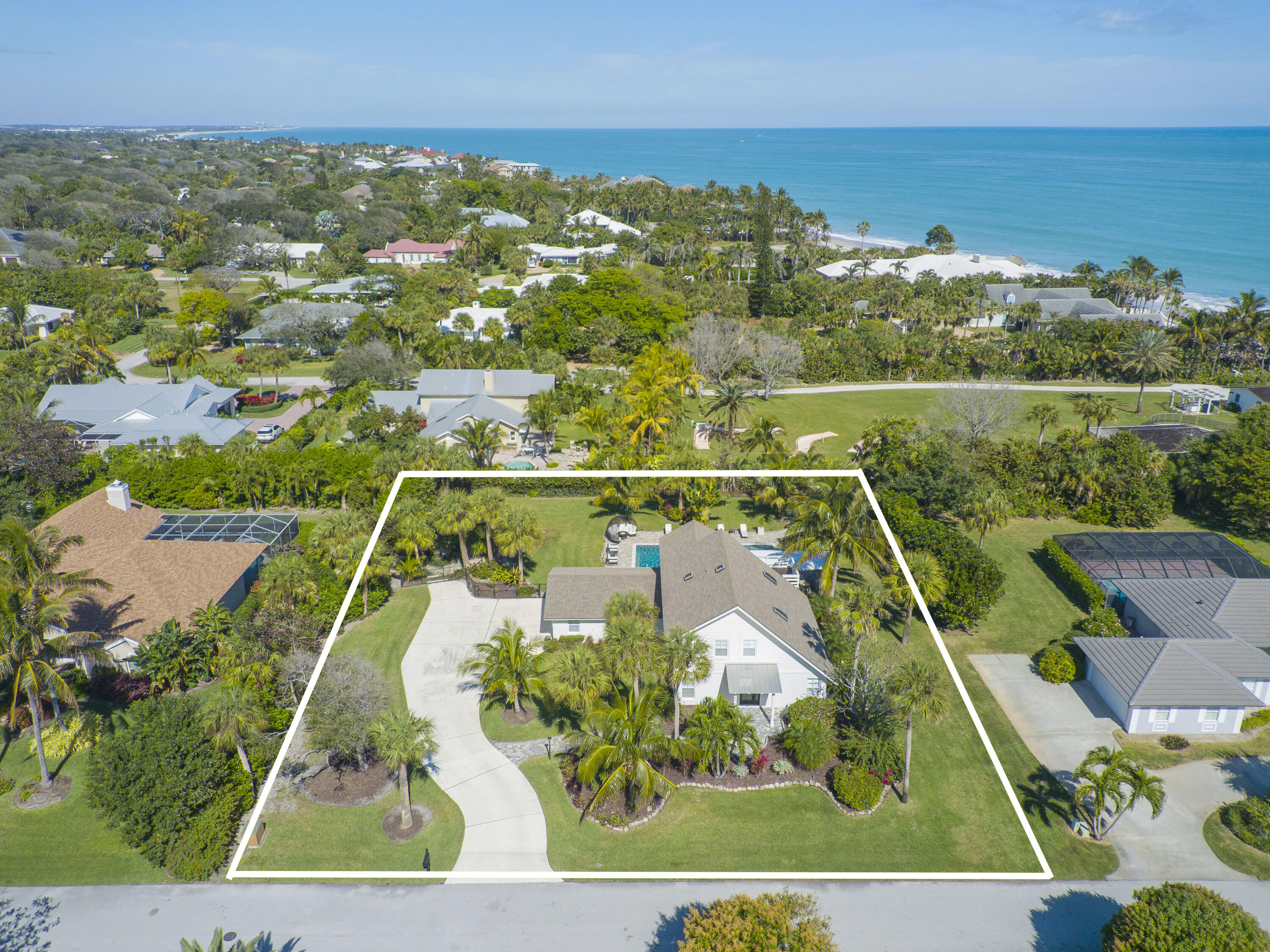 2180 Captains Walk