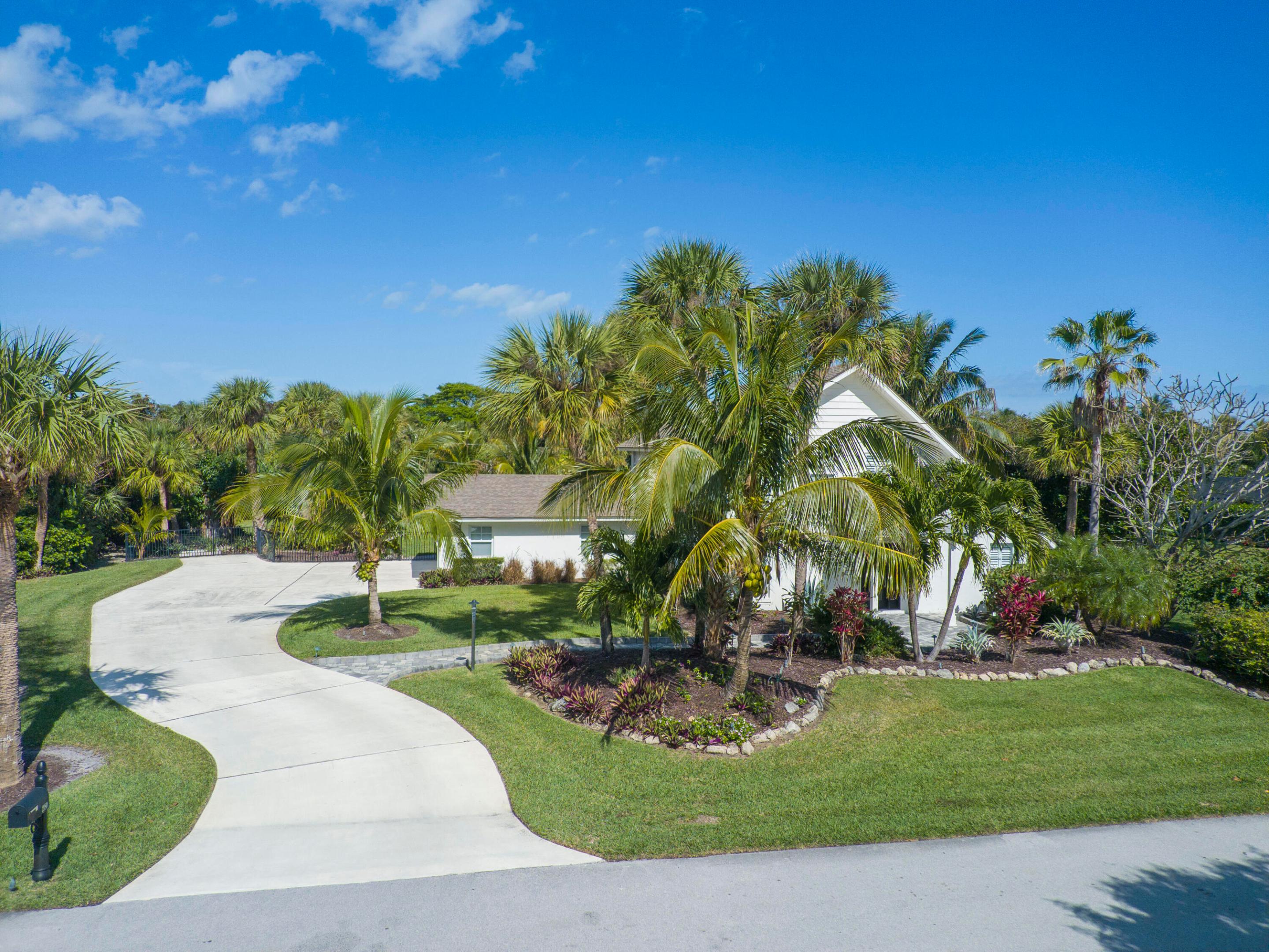 2180 Captains Walk