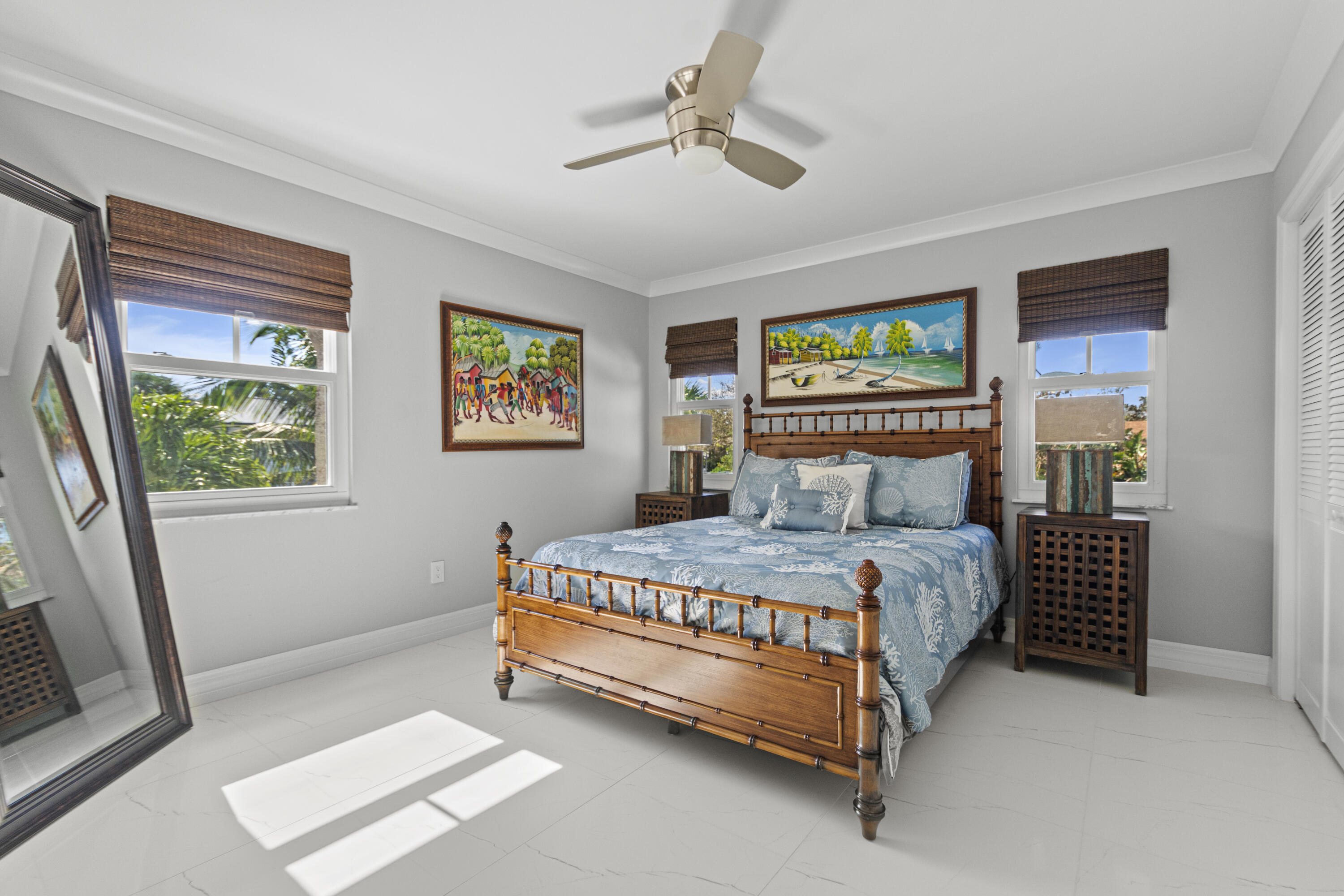 2180 Captains Walk