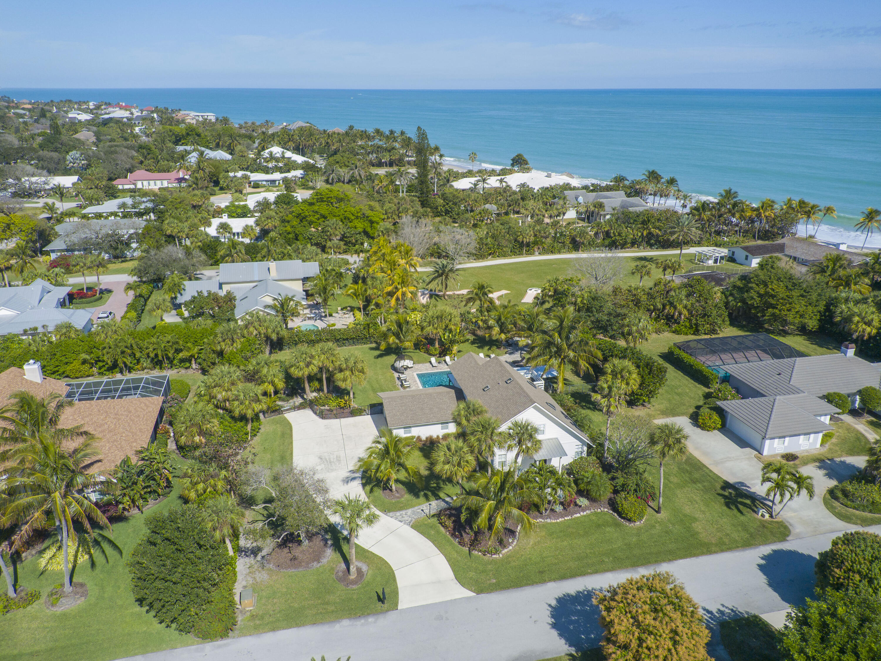 2180 Captains Walk