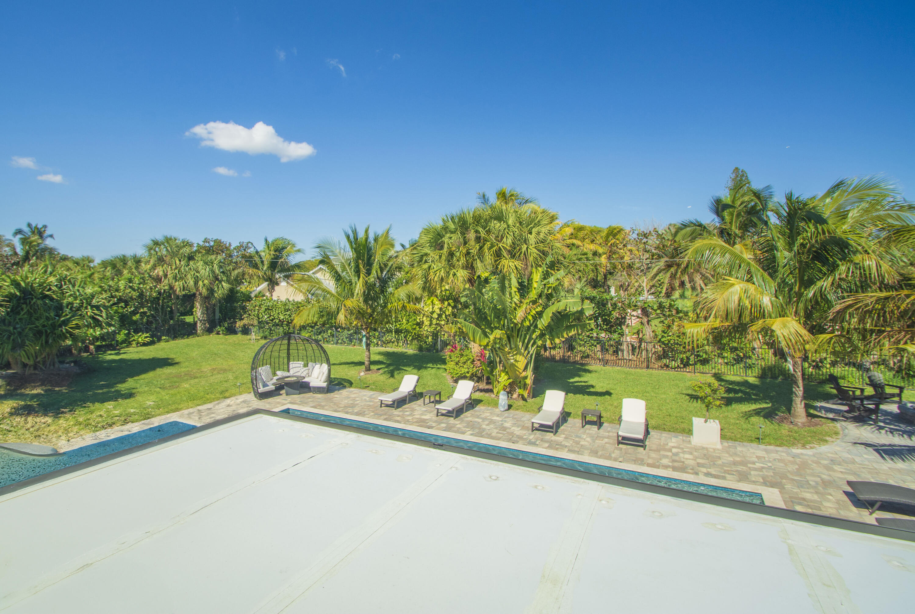 2180 Captains Walk