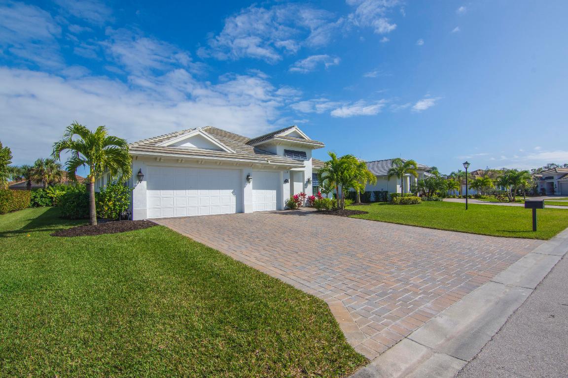 454 Jacqueline Way SW