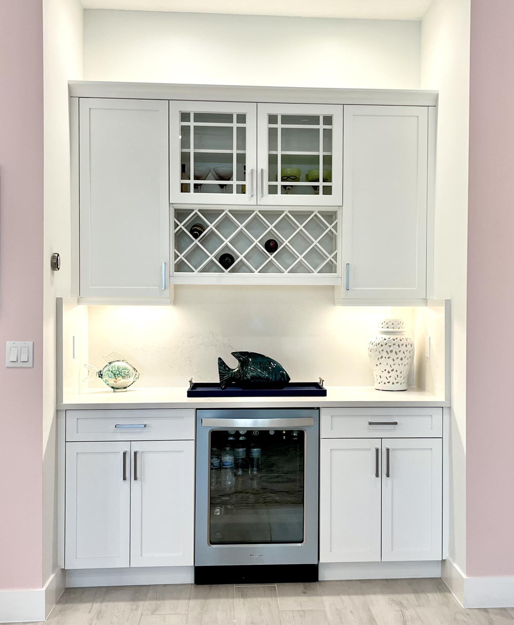 454 Jacqueline Way SW