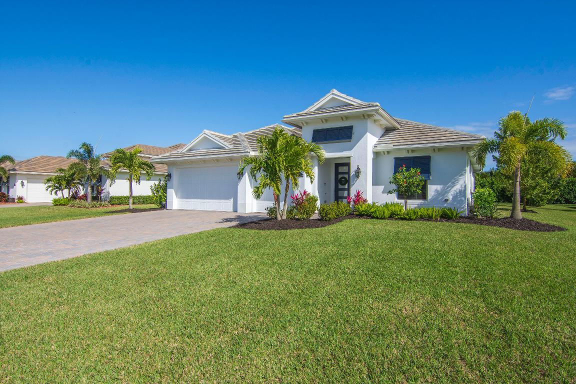 454 Jacqueline Way SW