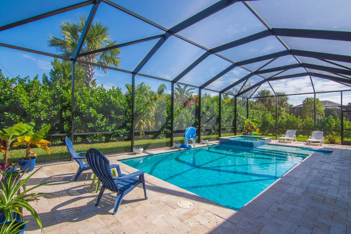 454 Jacqueline Way SW