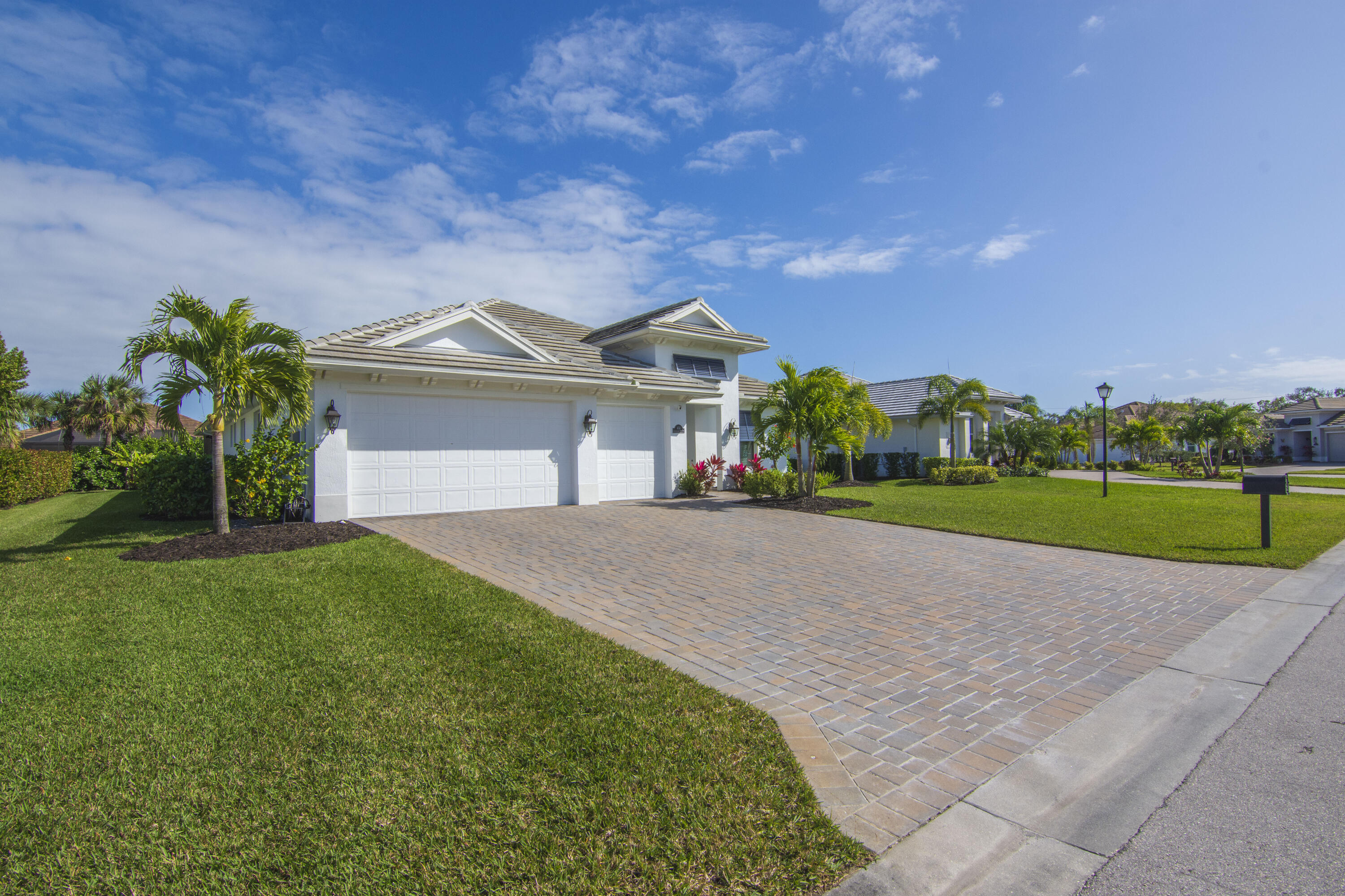 454 Jacqueline Way SW