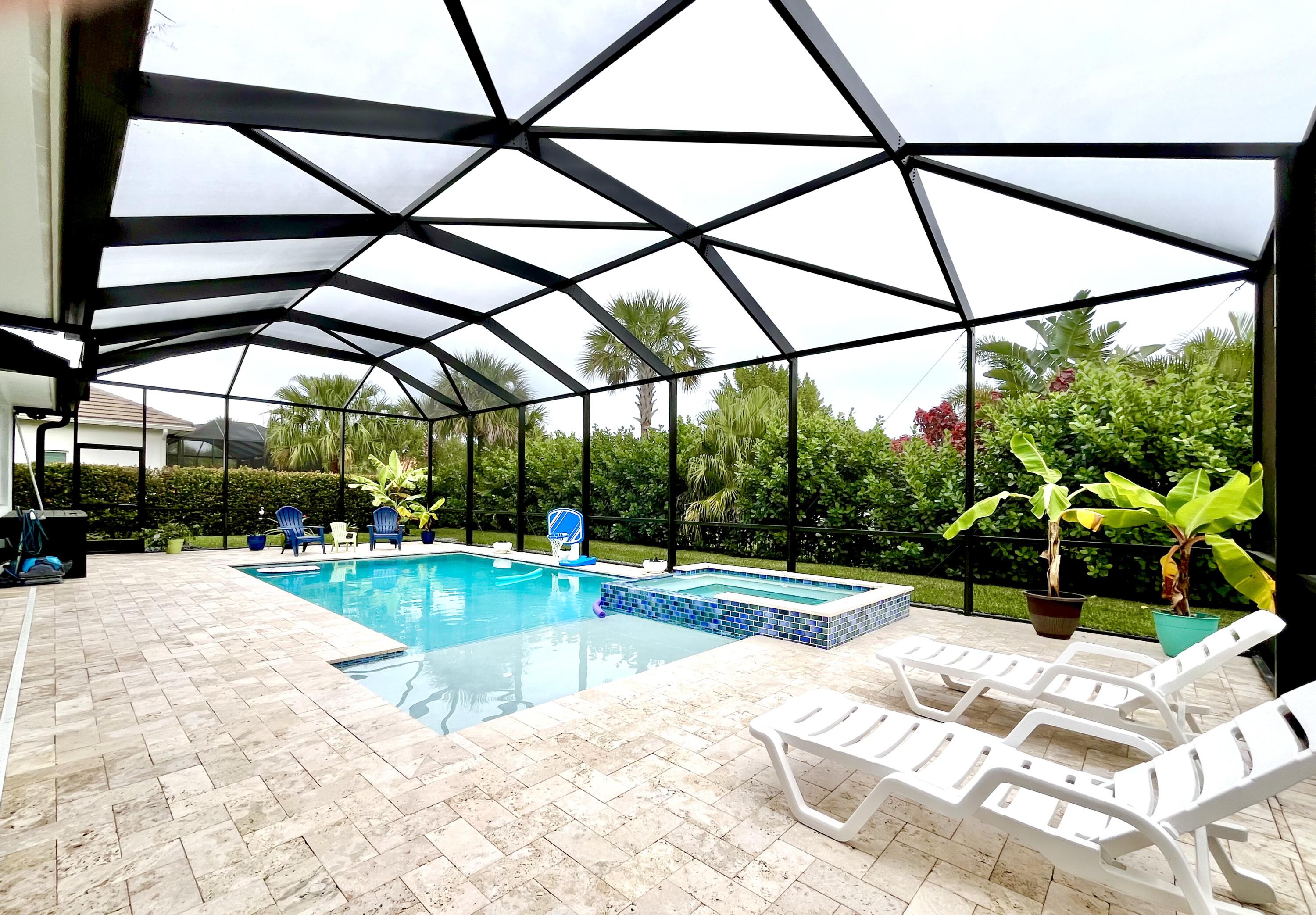 454 Jacqueline Way SW