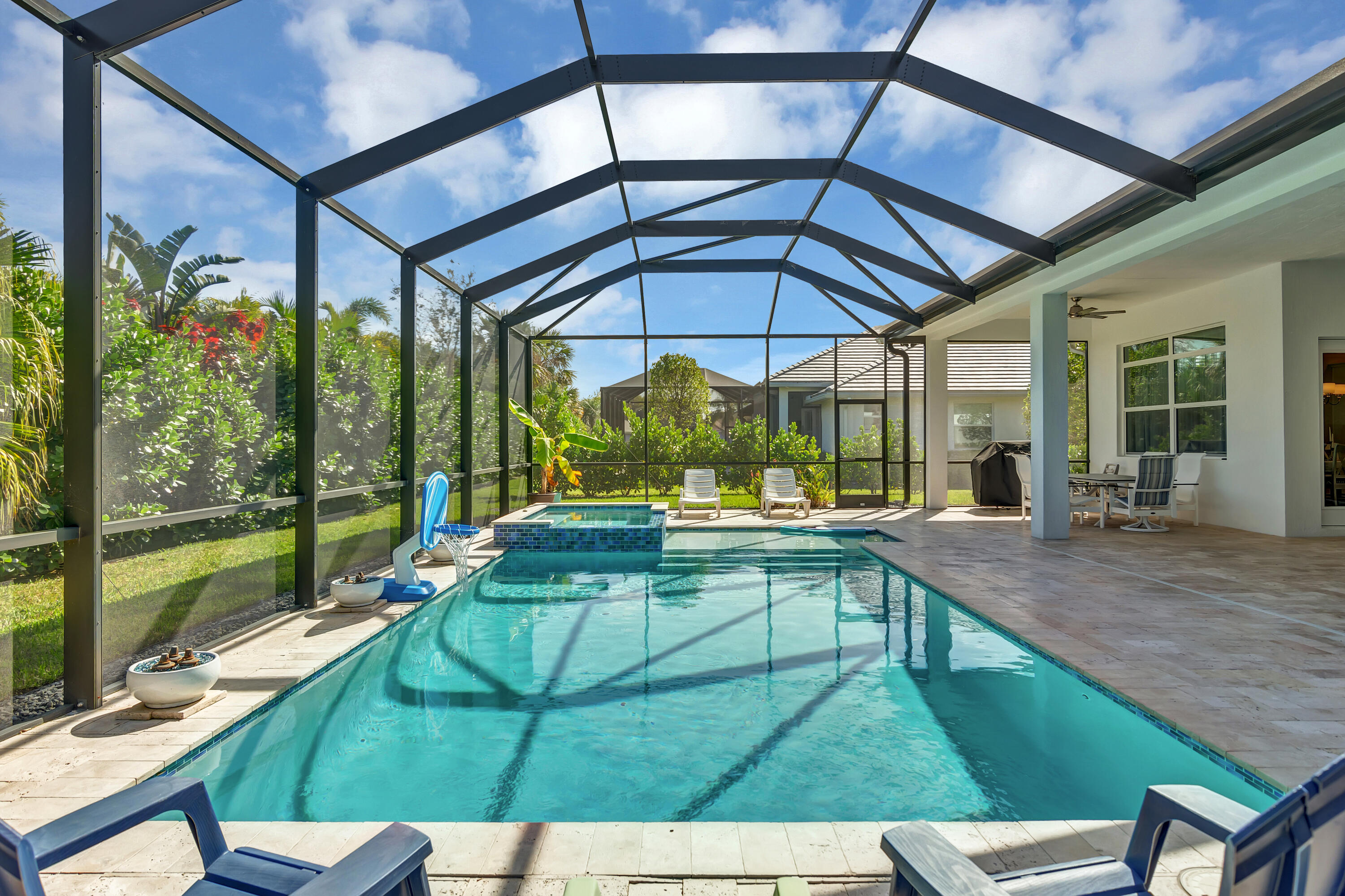 454 Jacqueline Way SW