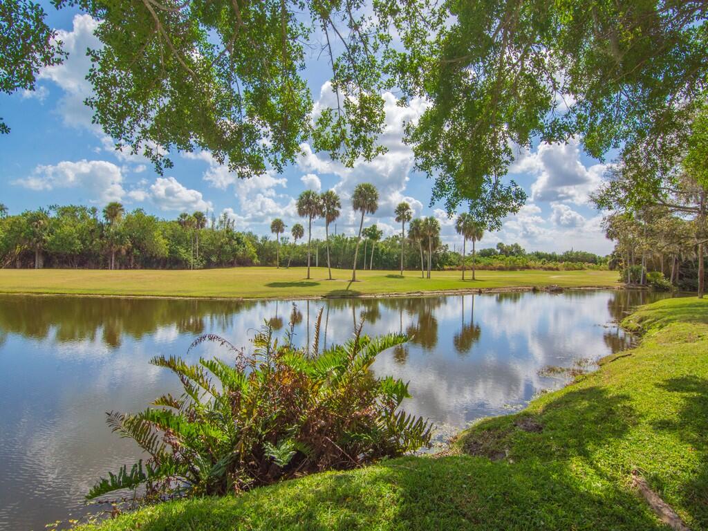 12 Vista Gardens Trail 202