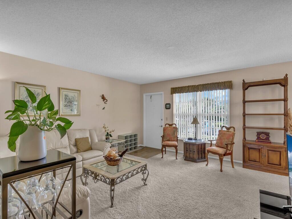 12 Vista Gardens Trail 202