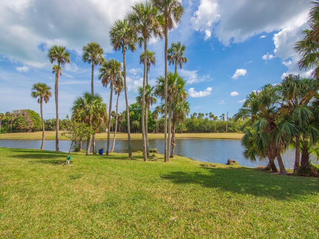 12 Vista Gardens Trail 202