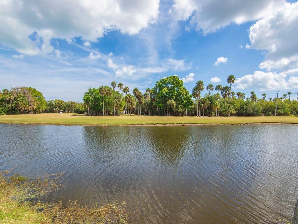 12 Vista Gardens Trail 202