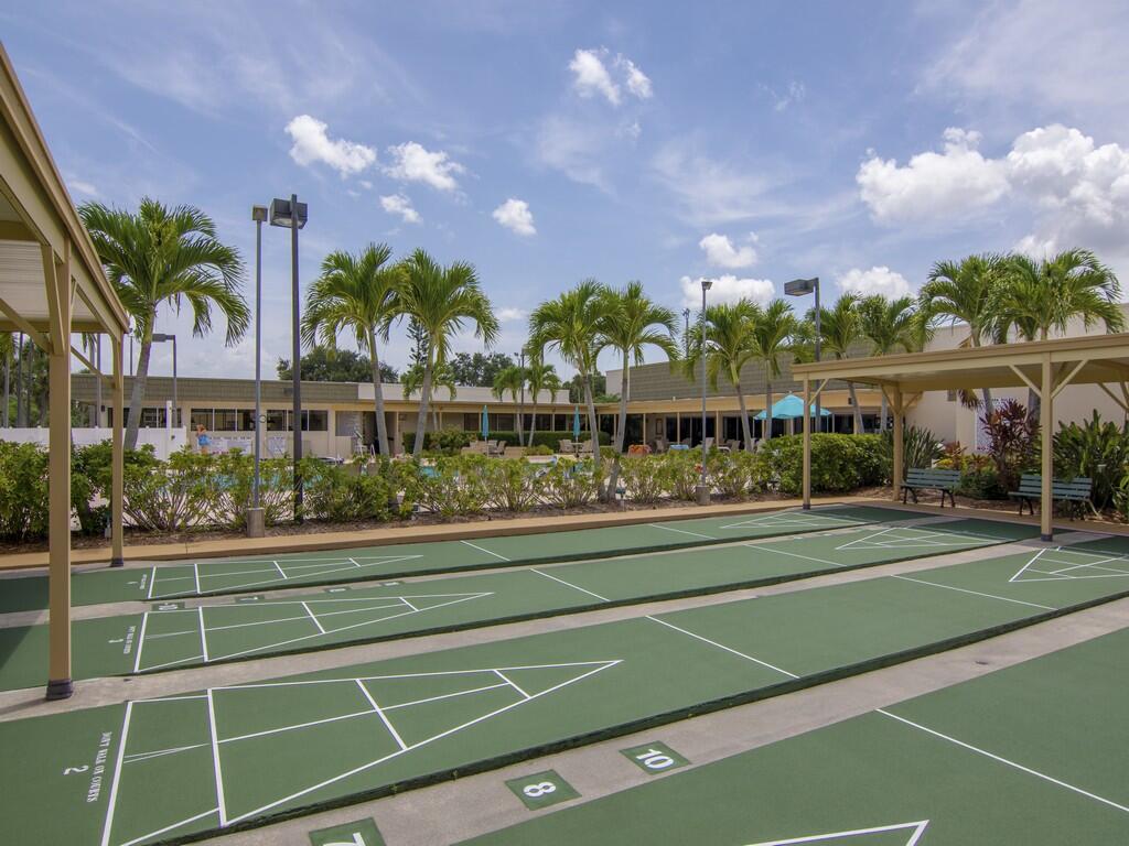 12 Vista Gardens Trail 202